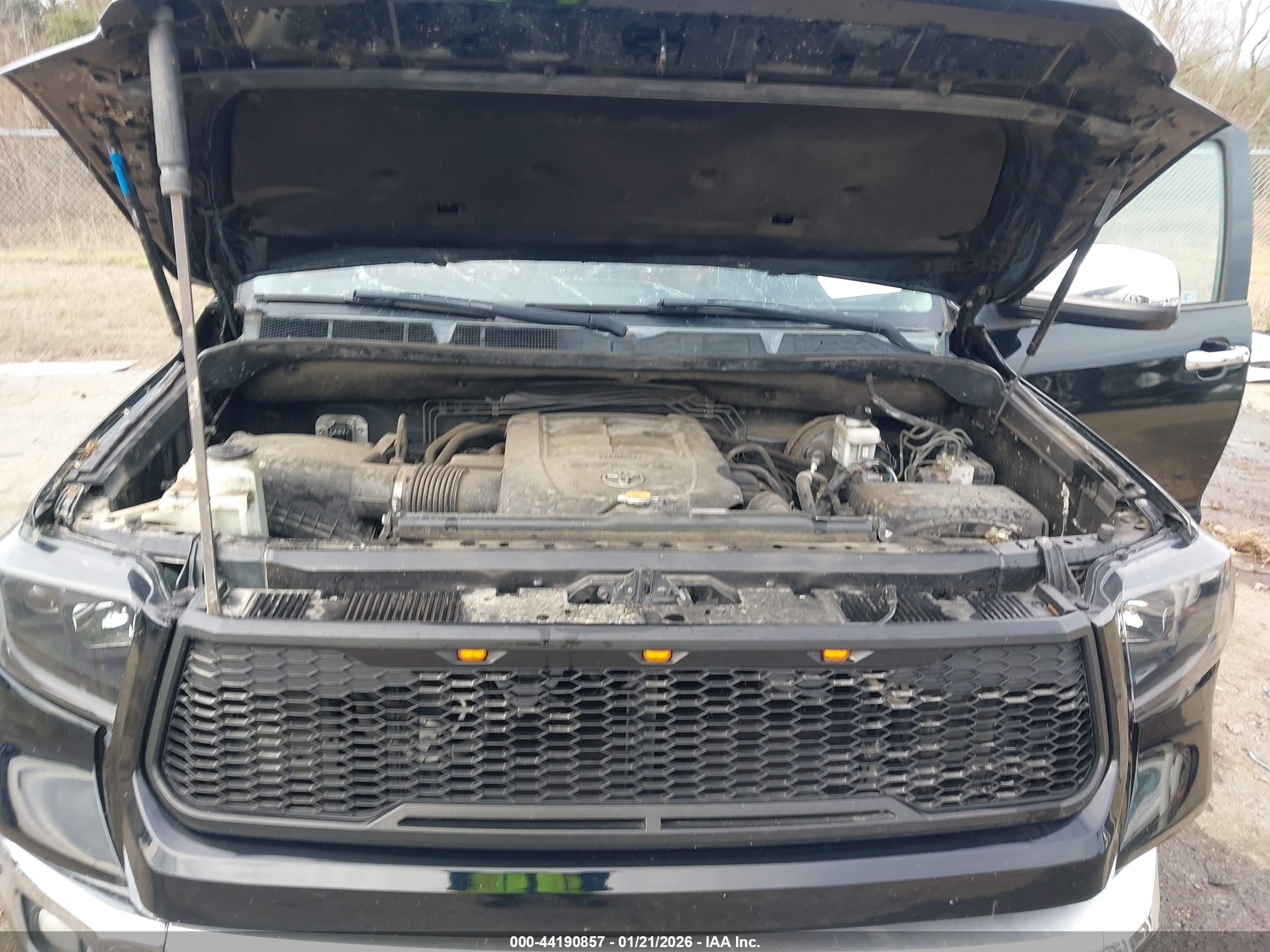 TOYOTA TUNDRA image 10