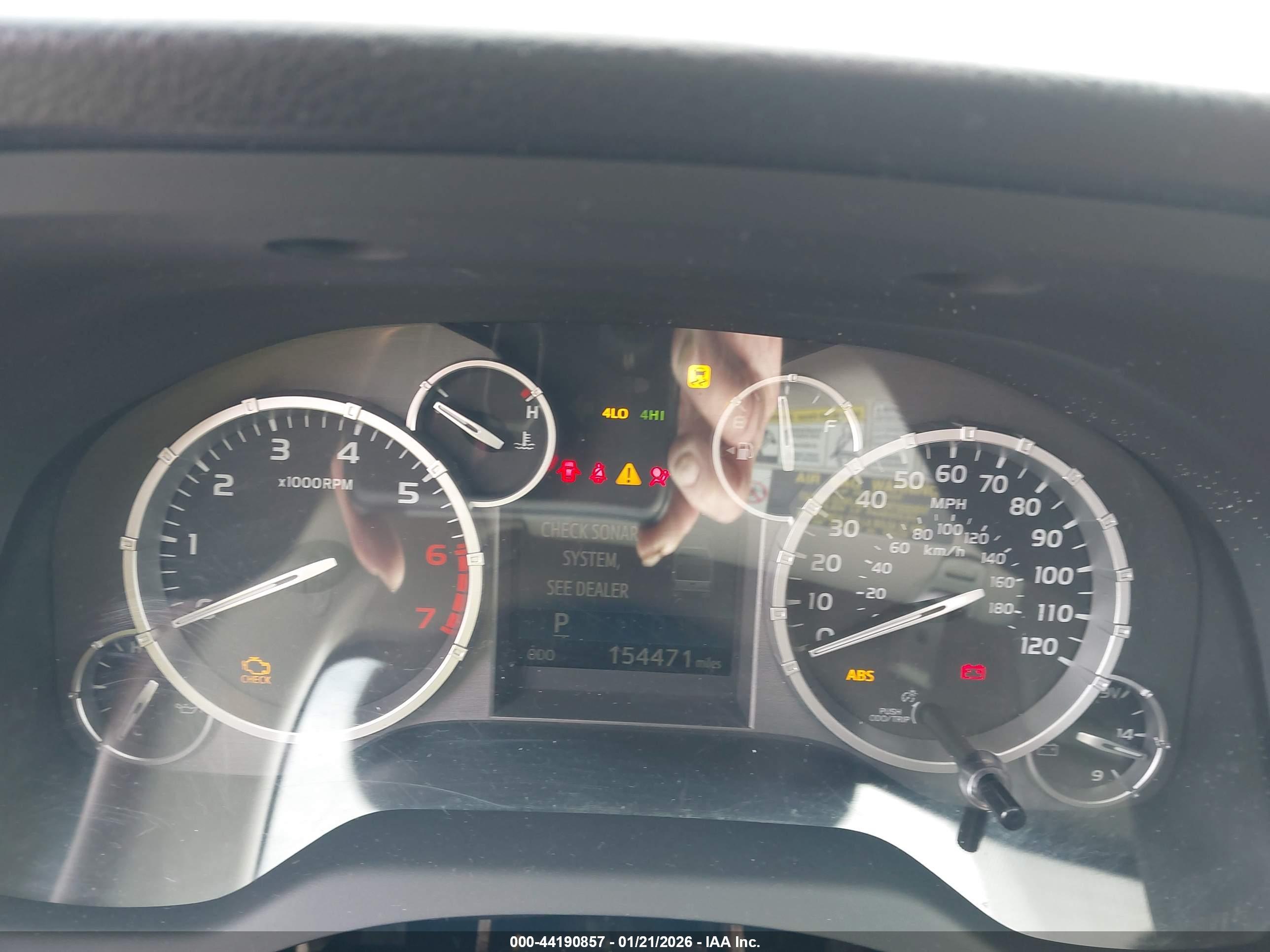 TOYOTA TUNDRA image 7