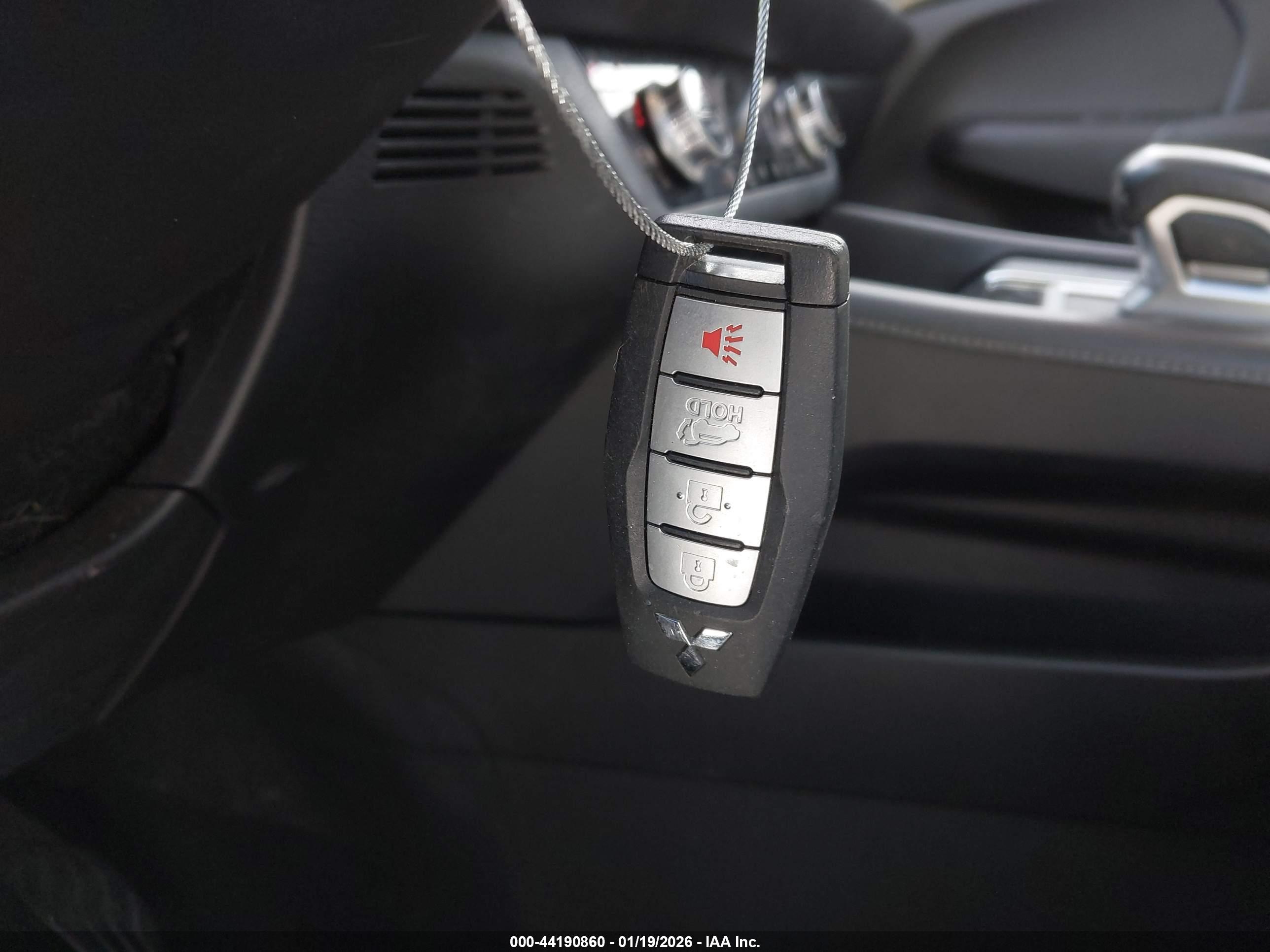 MITSUBISHI OUTLANDER image 11