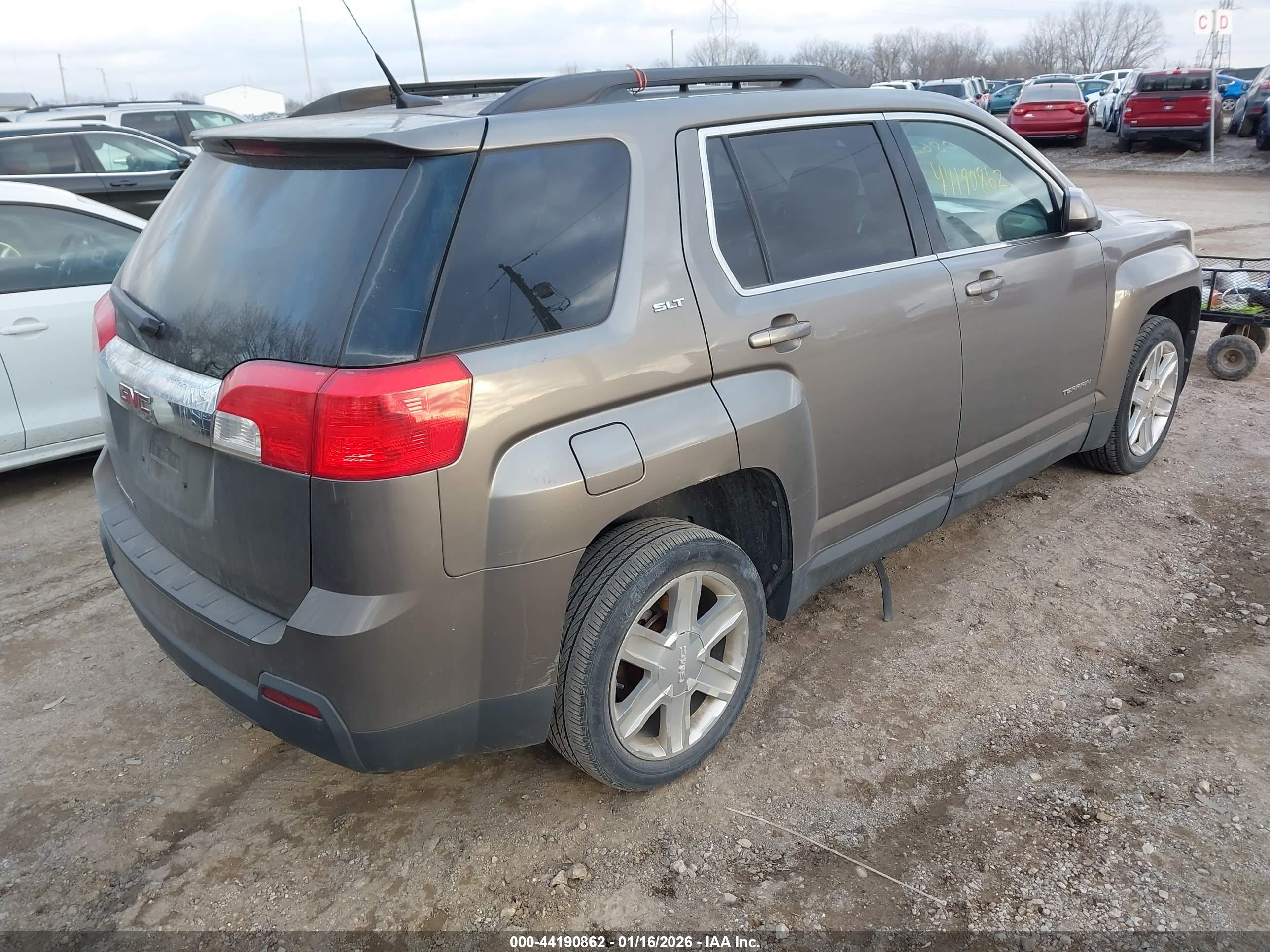 GMC TERRAIN image 4