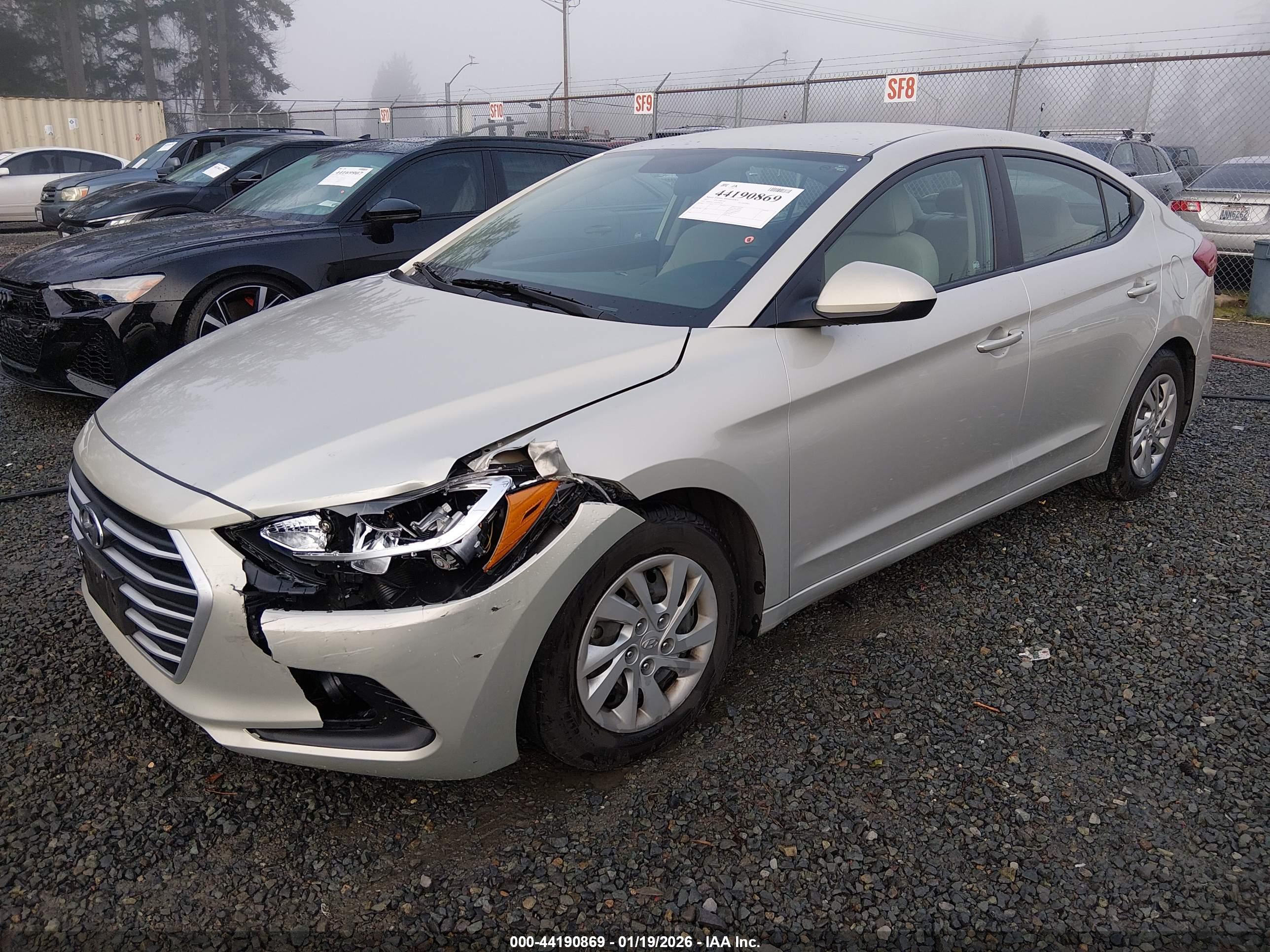 HYUNDAI ELANTRA image 2