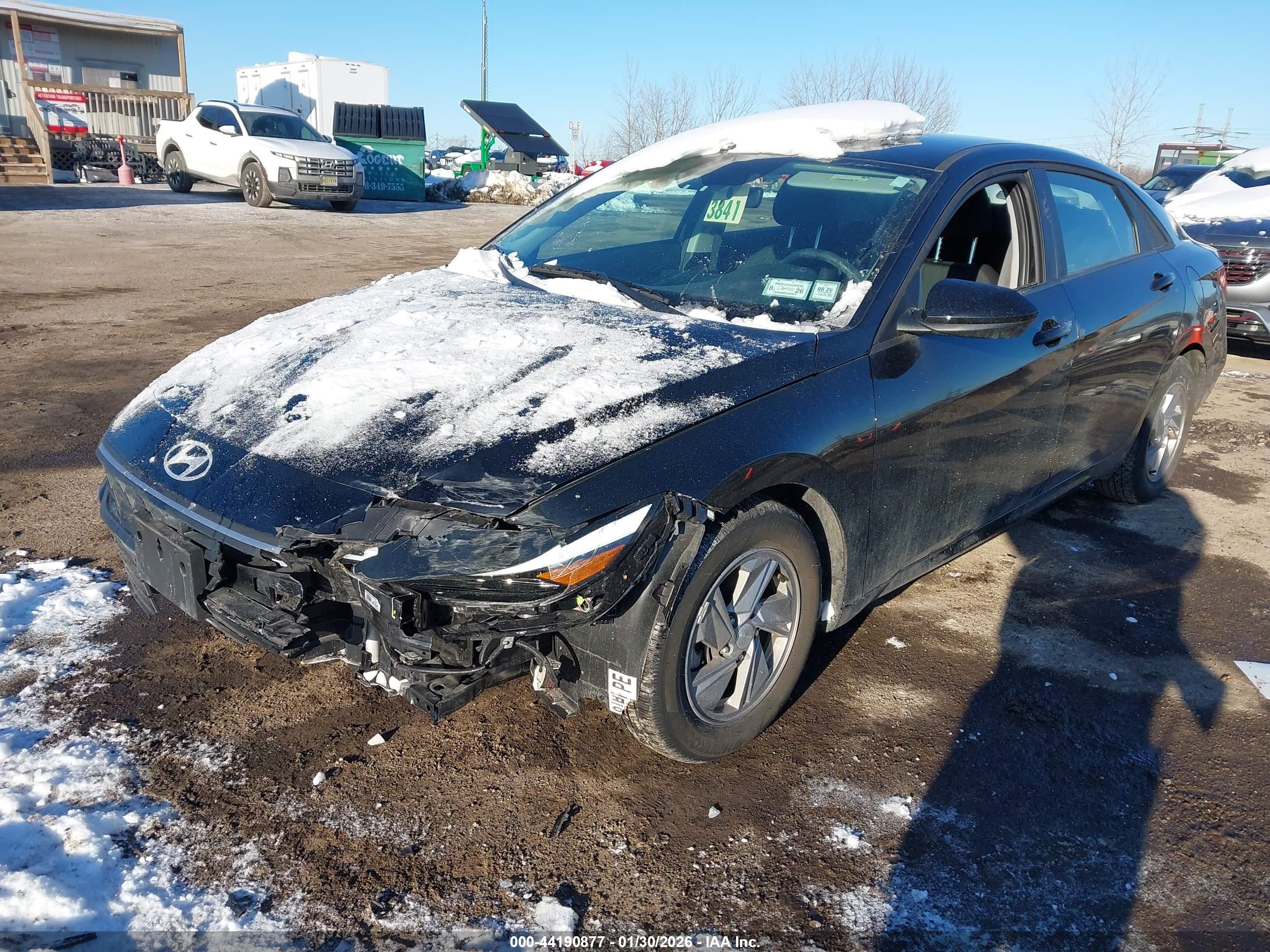 HYUNDAI ELANTRA image 2