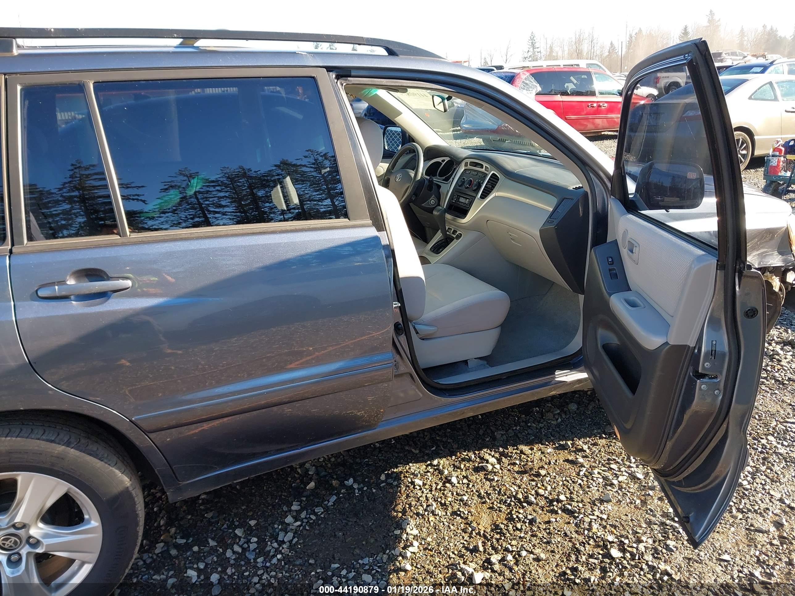 TOYOTA HIGHLANDER image 5