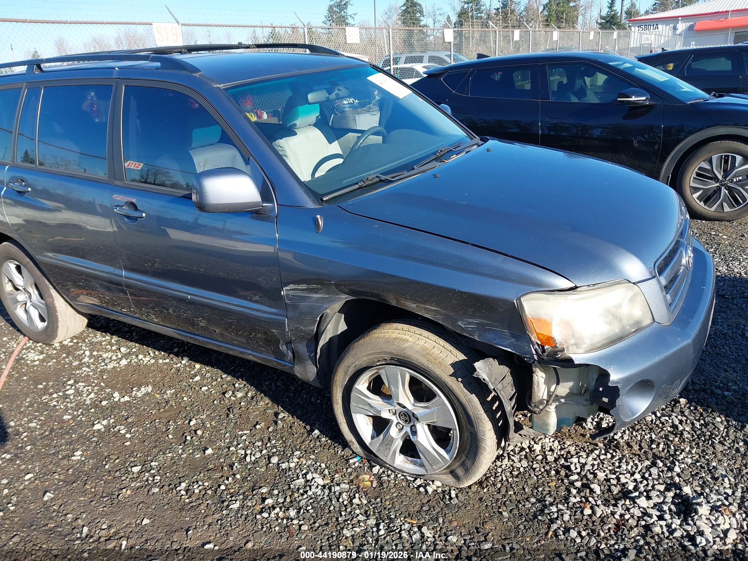 TOYOTA HIGHLANDER image 6