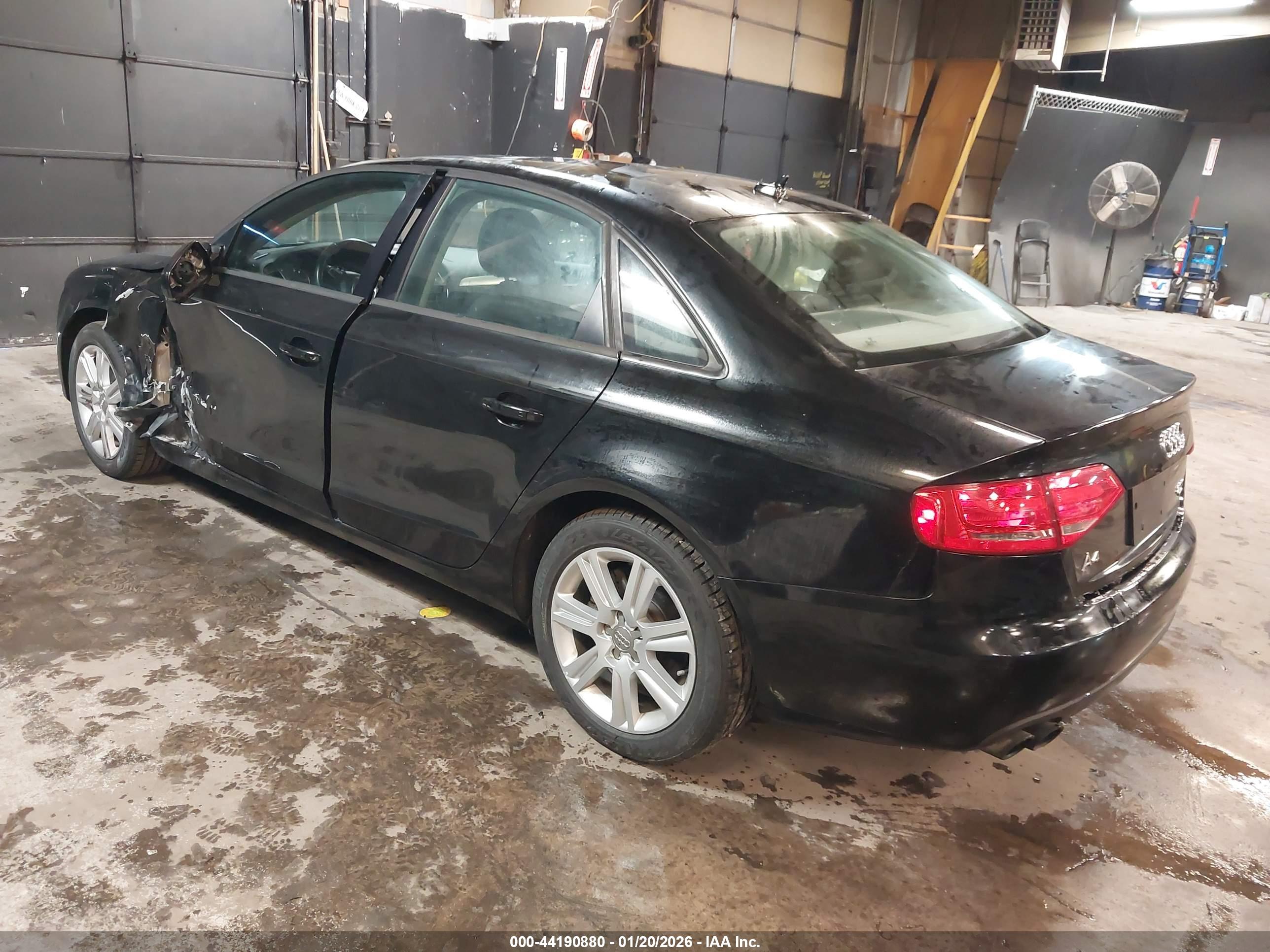 AUDI A4 image 3