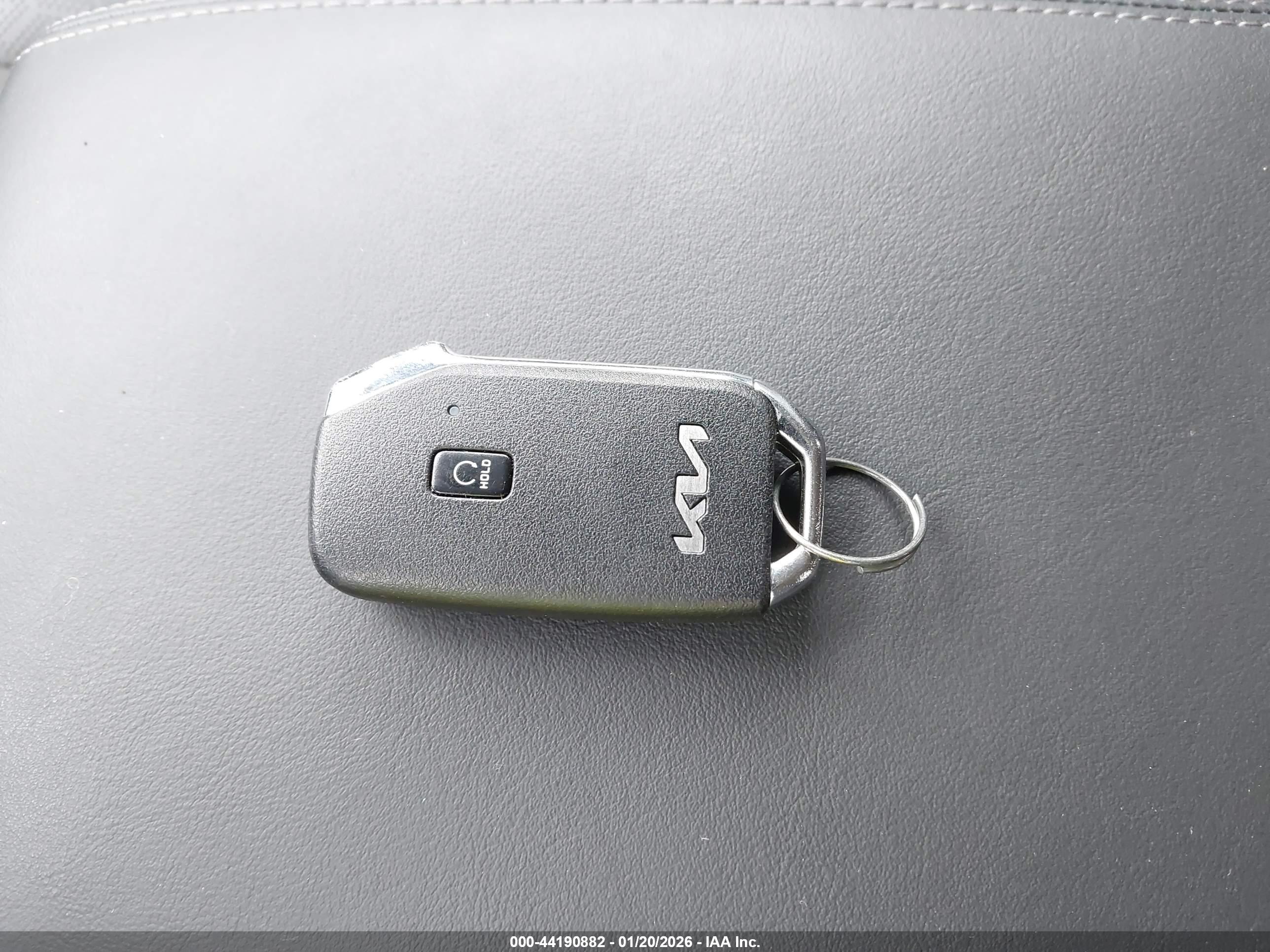 KIA SORENTO image 11