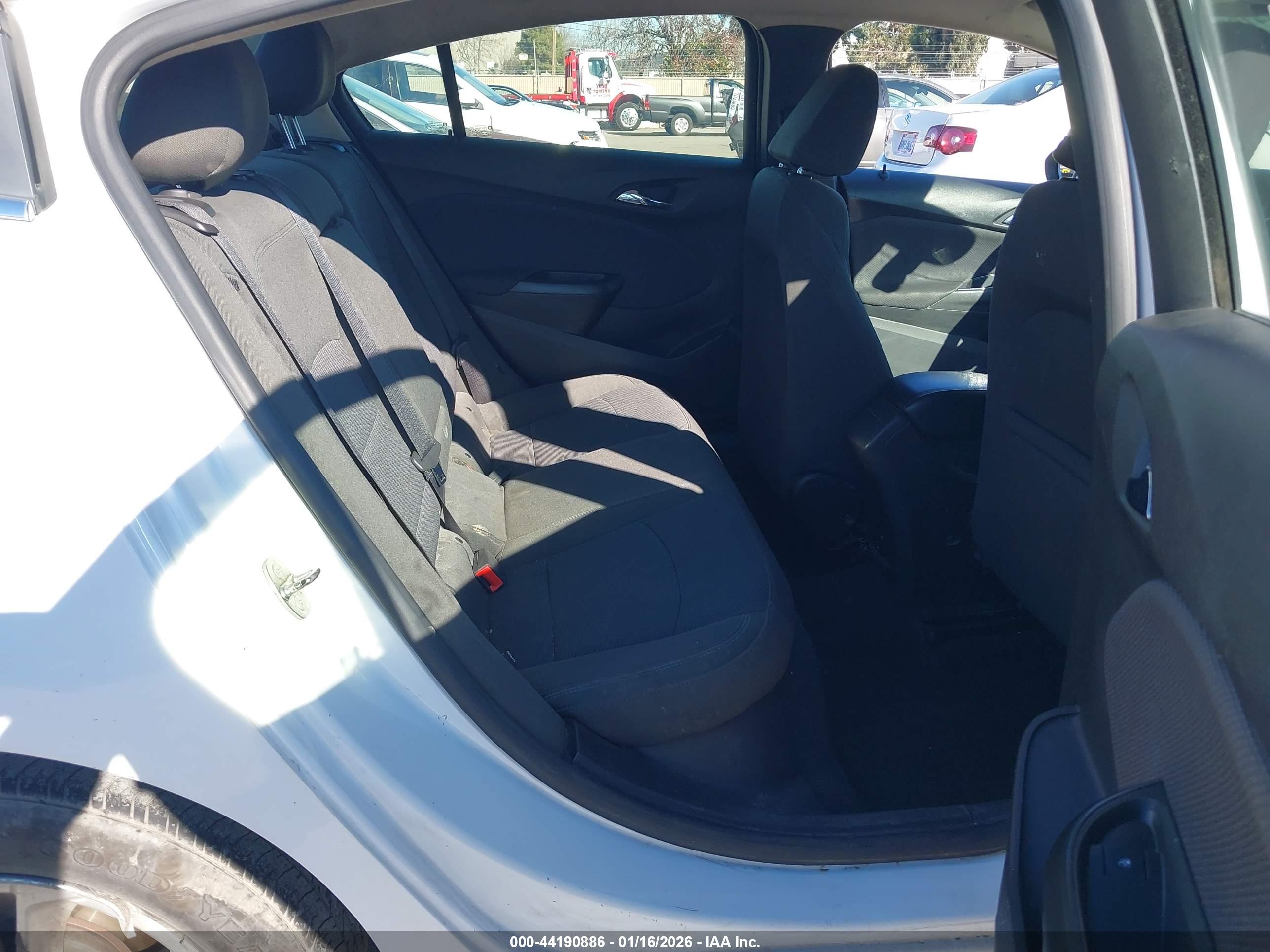 CHEVROLET CRUZE image 8