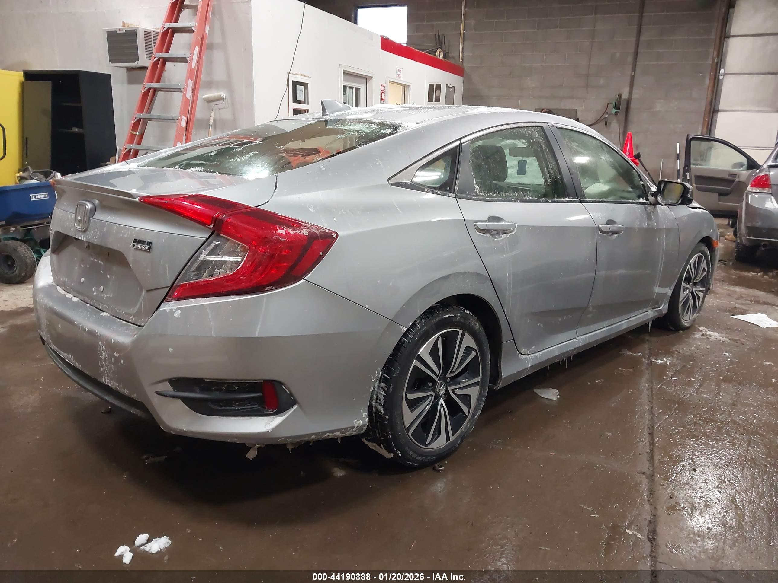 HONDA CIVIC image 4