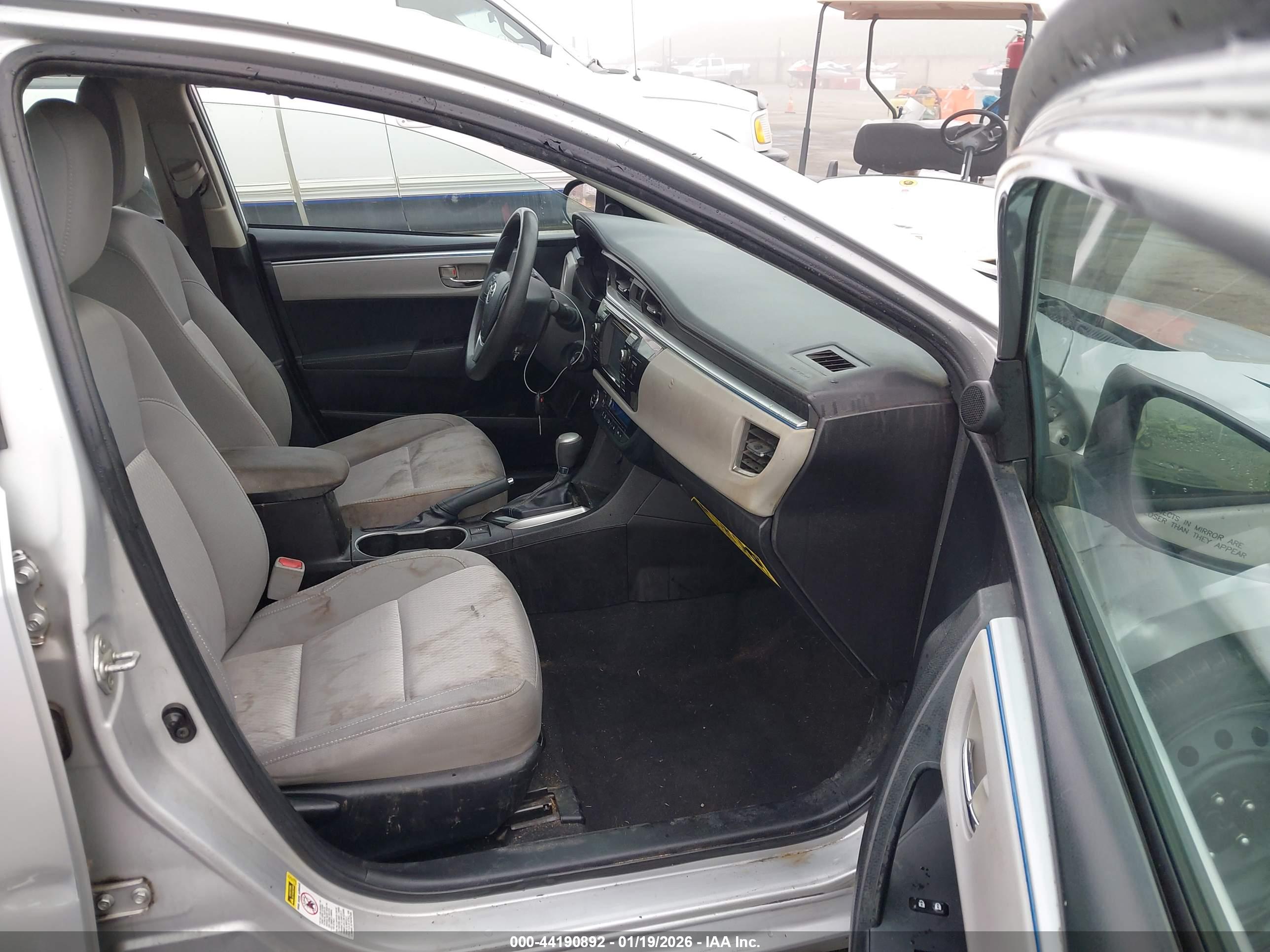 TOYOTA COROLLA image 5