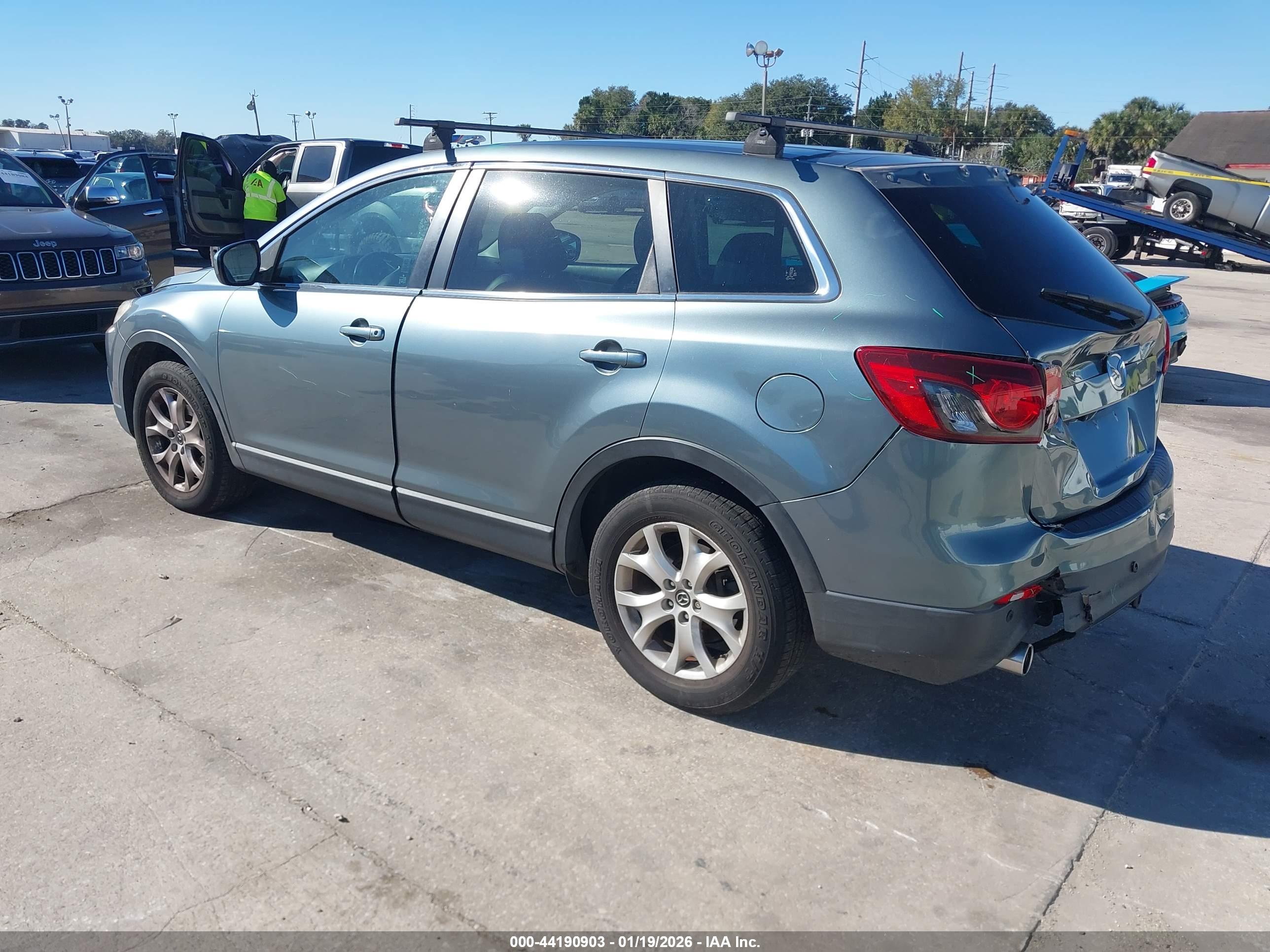 MAZDA CX-9 image 3