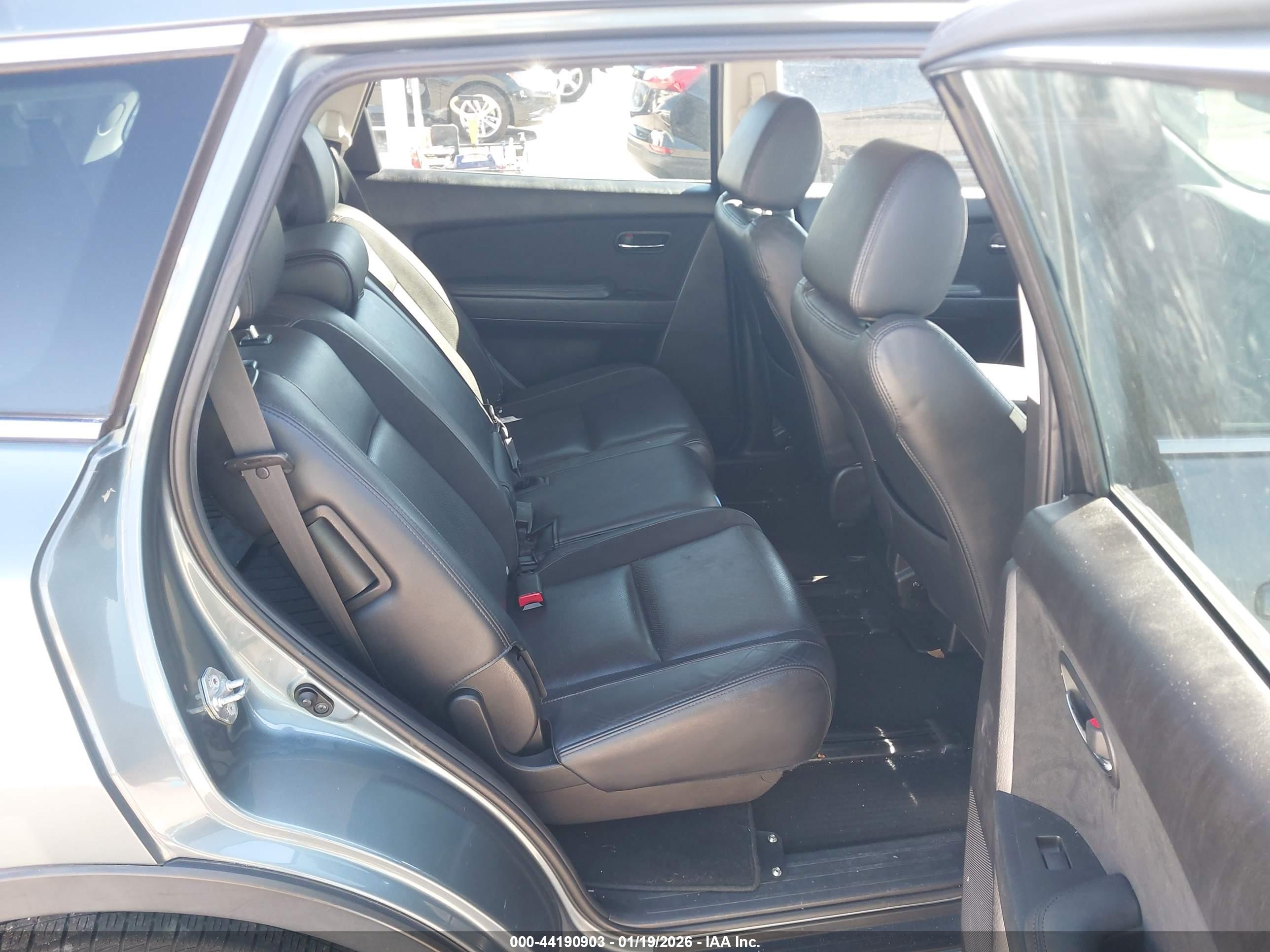 MAZDA CX-9 image 8