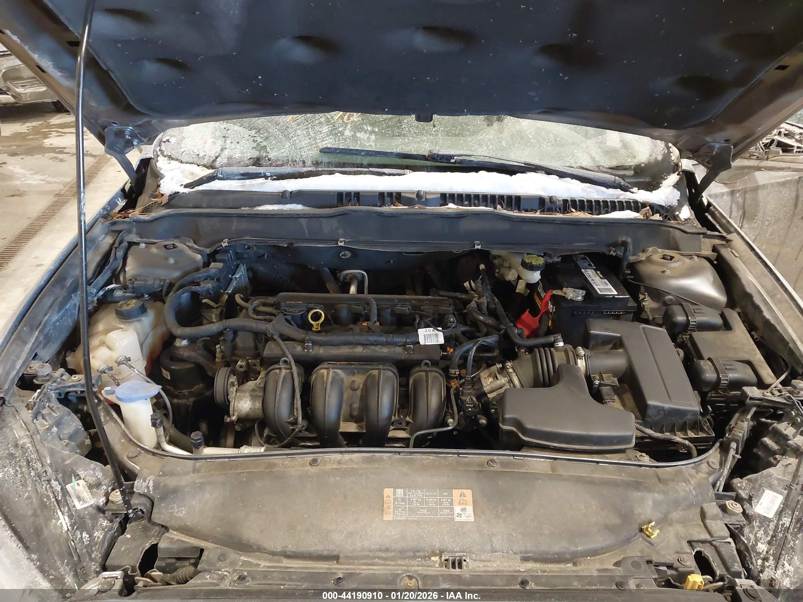 FORD FUSION image 10