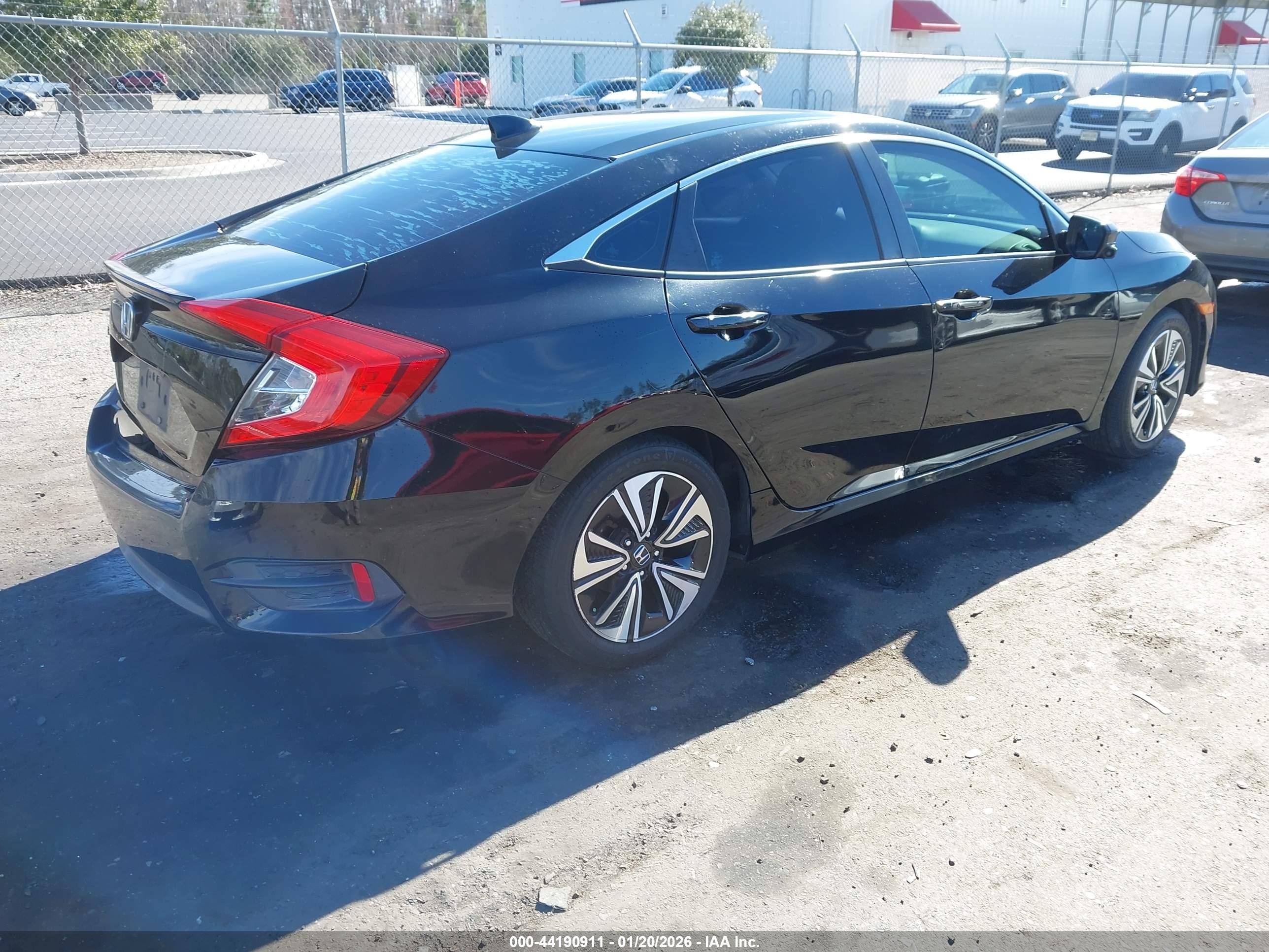 HONDA CIVIC image 4