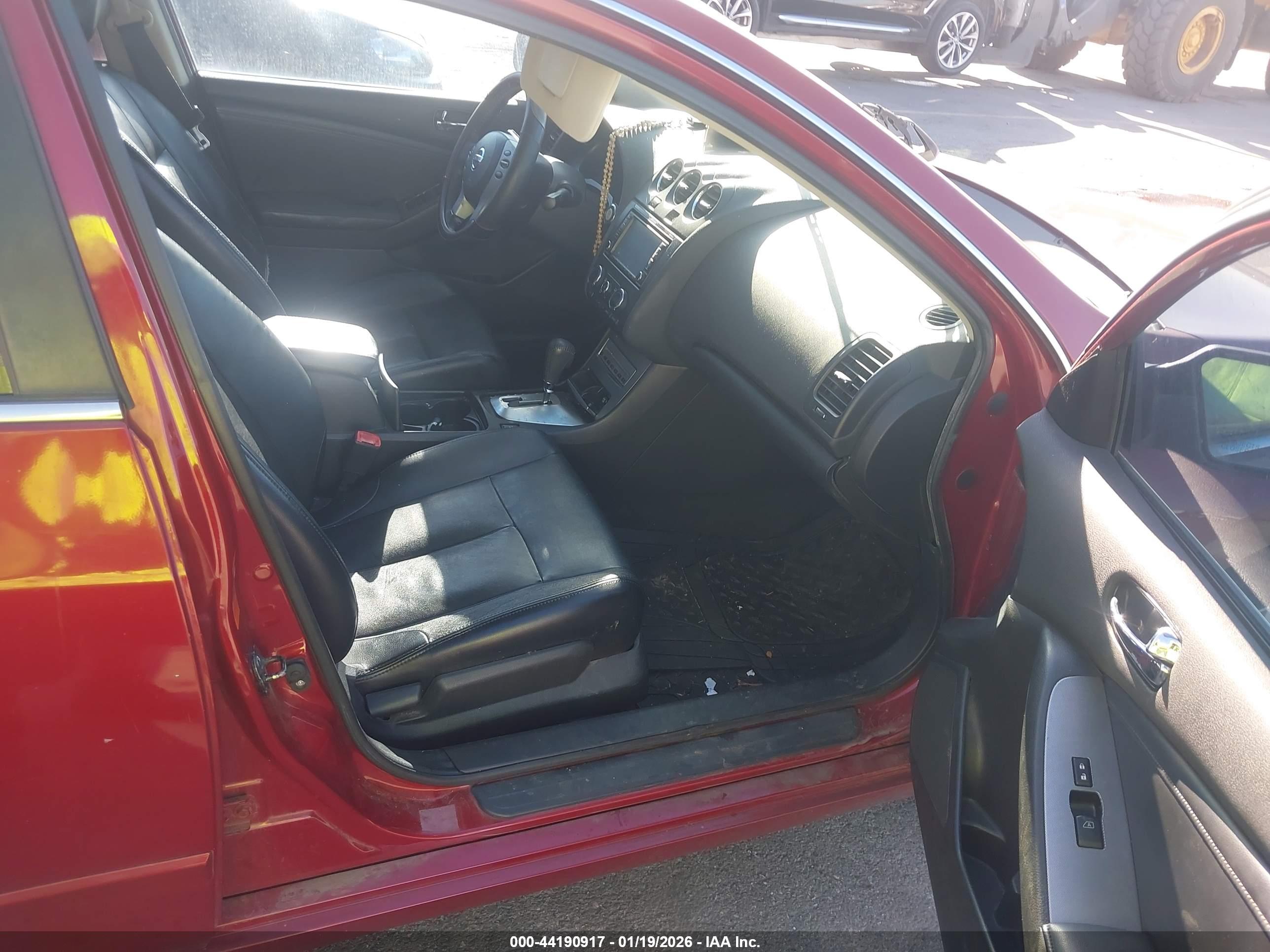 NISSAN ALTIMA image 5