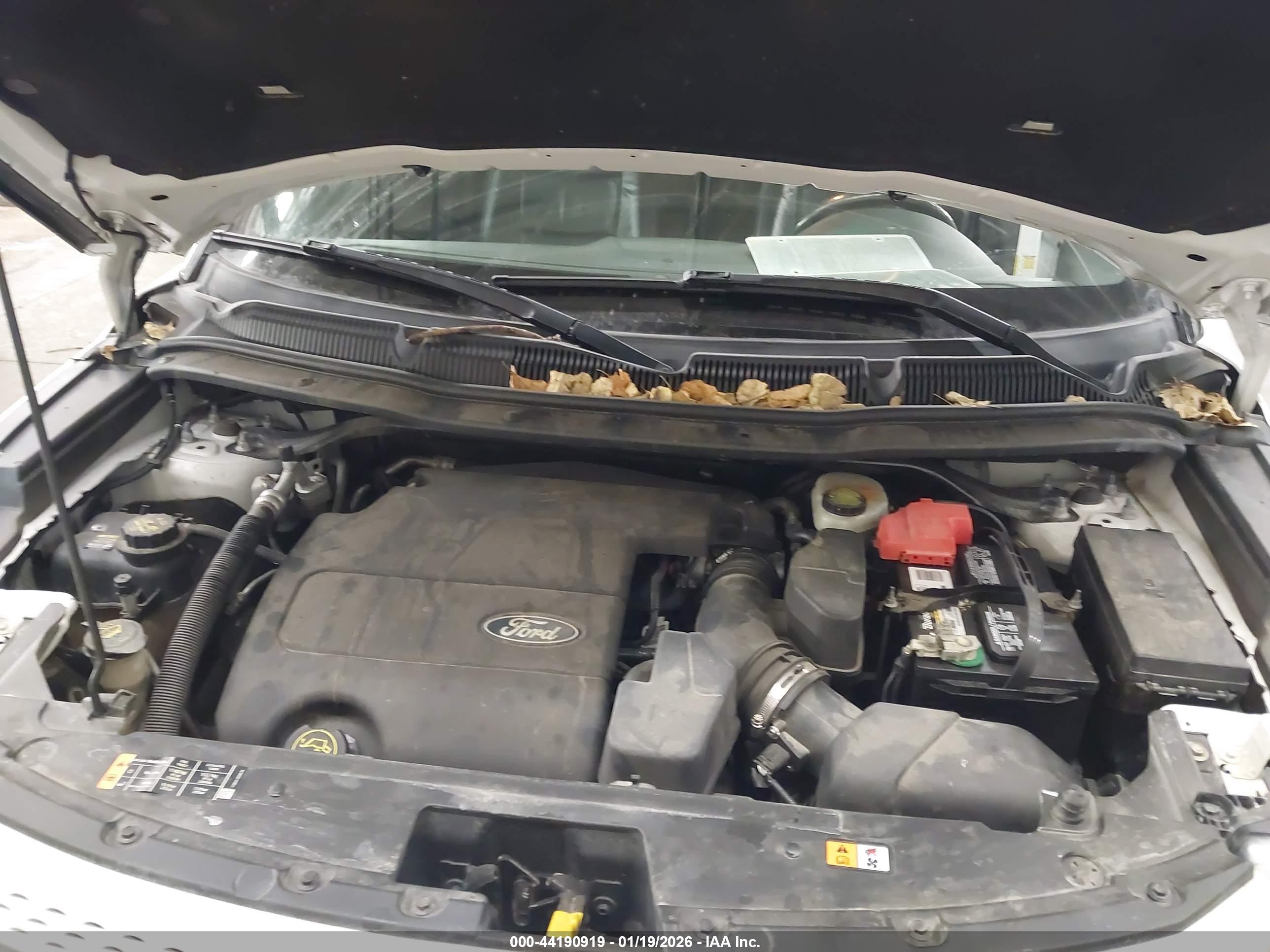 FORD EXPLORER image 10