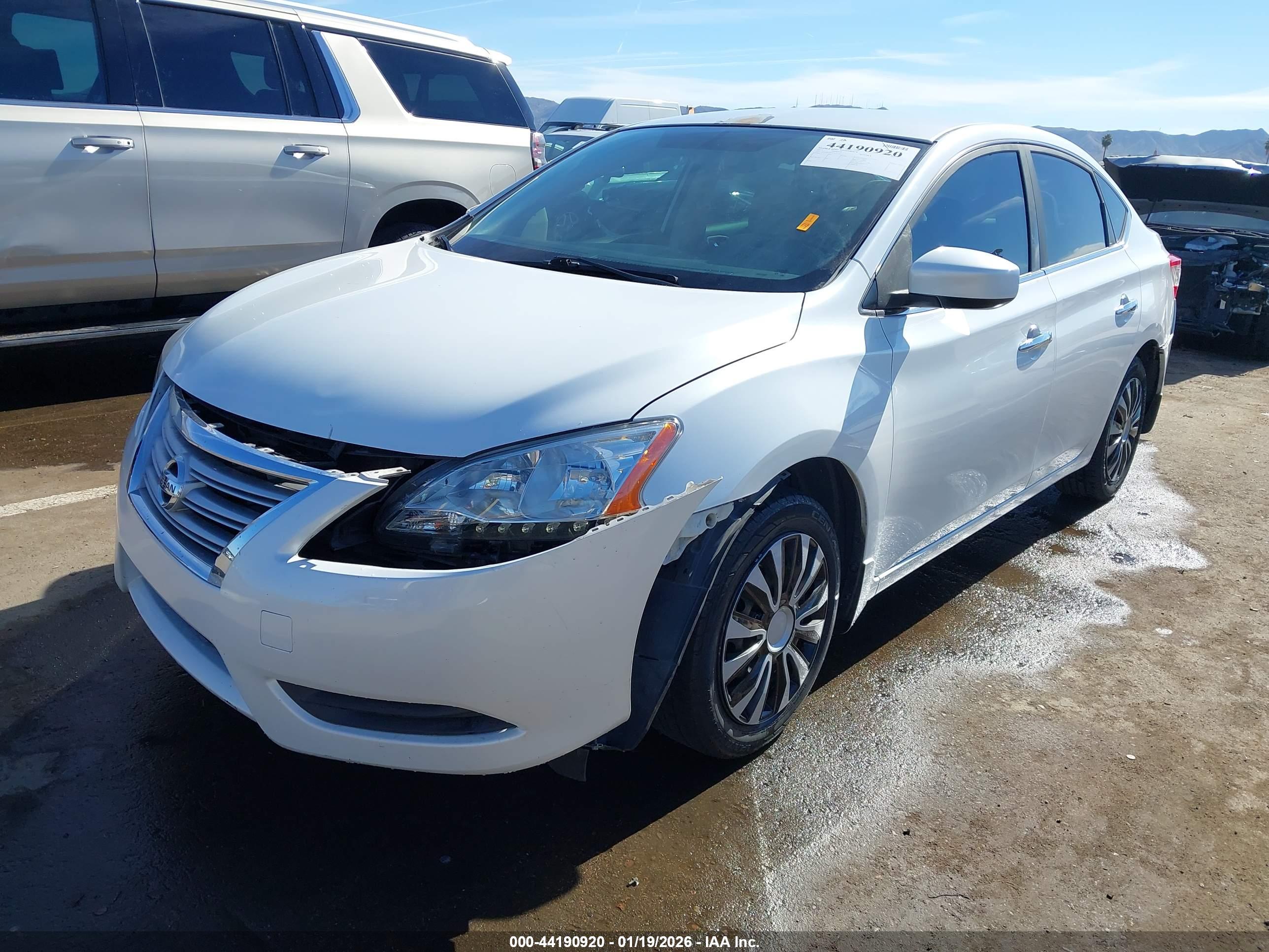 NISSAN SENTRA image 2