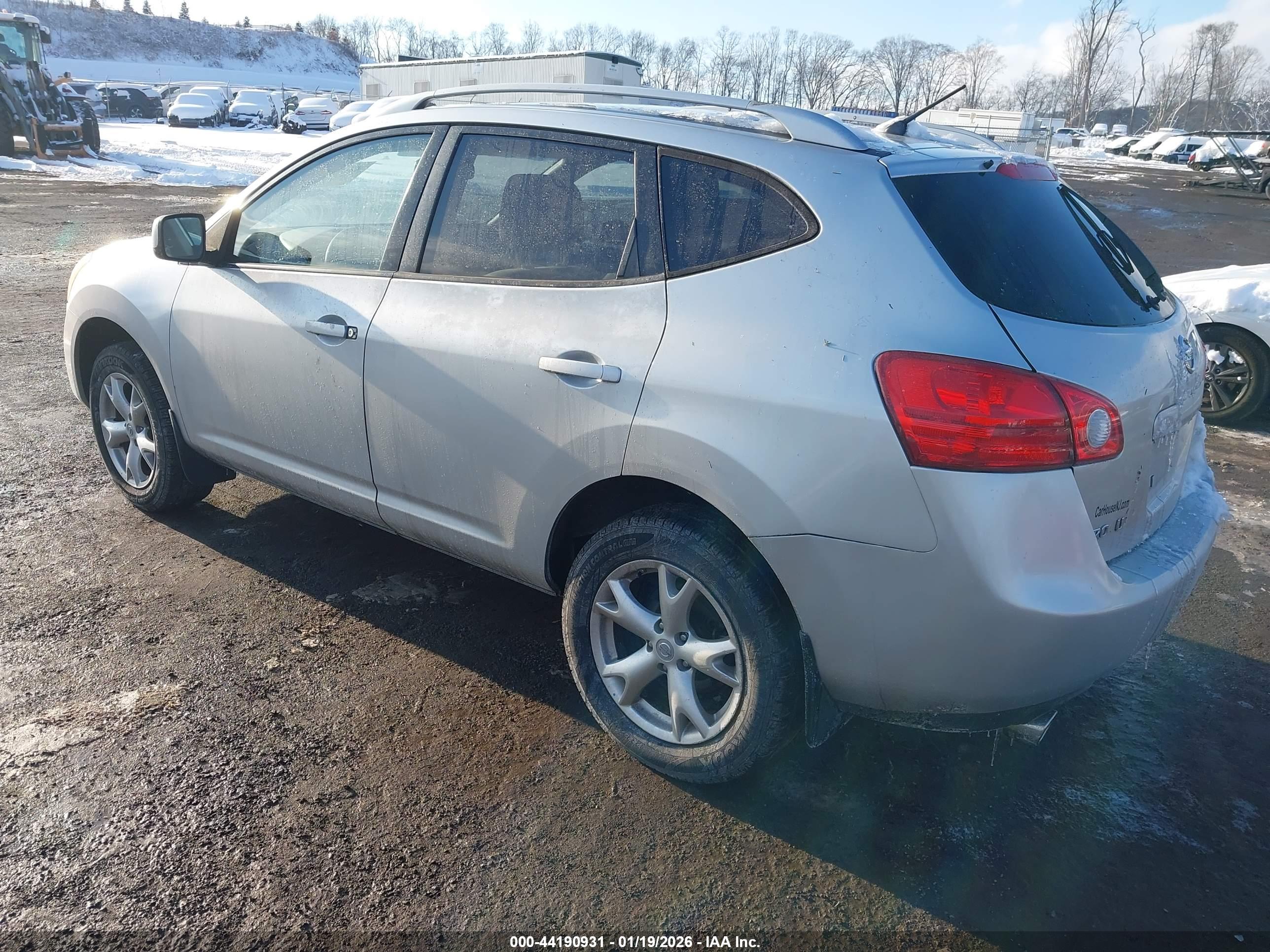 NISSAN ROGUE image 3