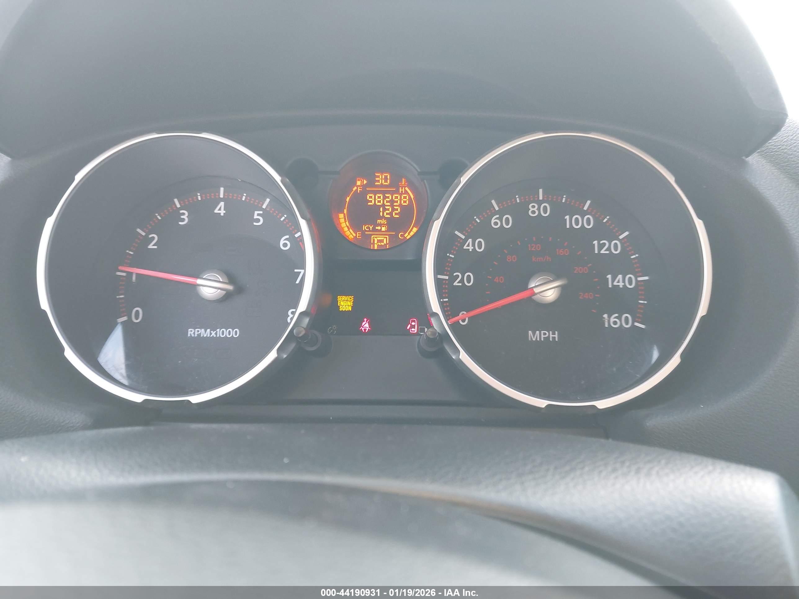 NISSAN ROGUE image 7