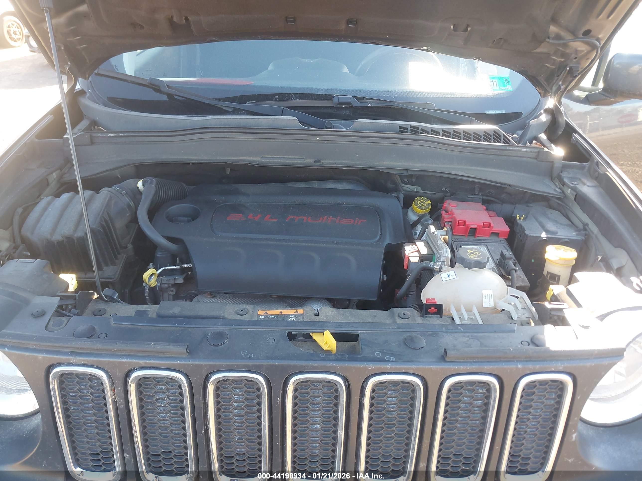 JEEP RENEGADE image 10