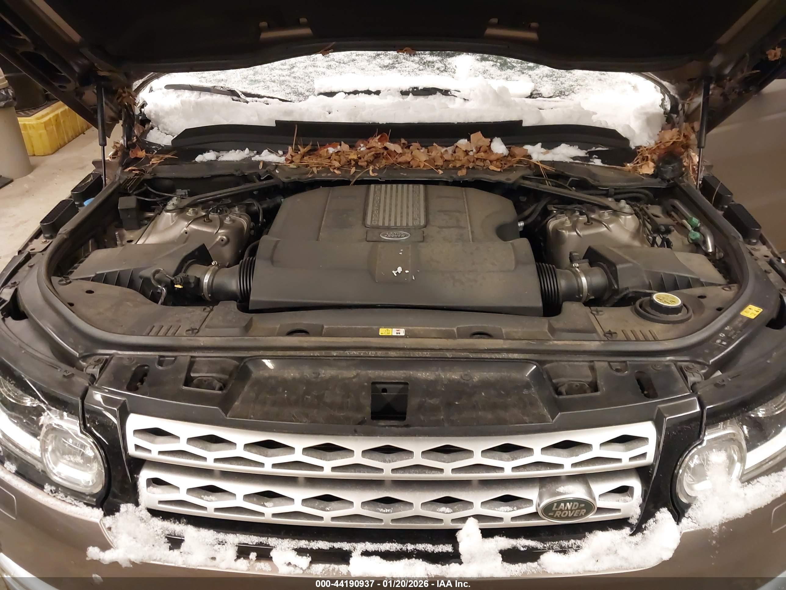 LAND ROVER image 10