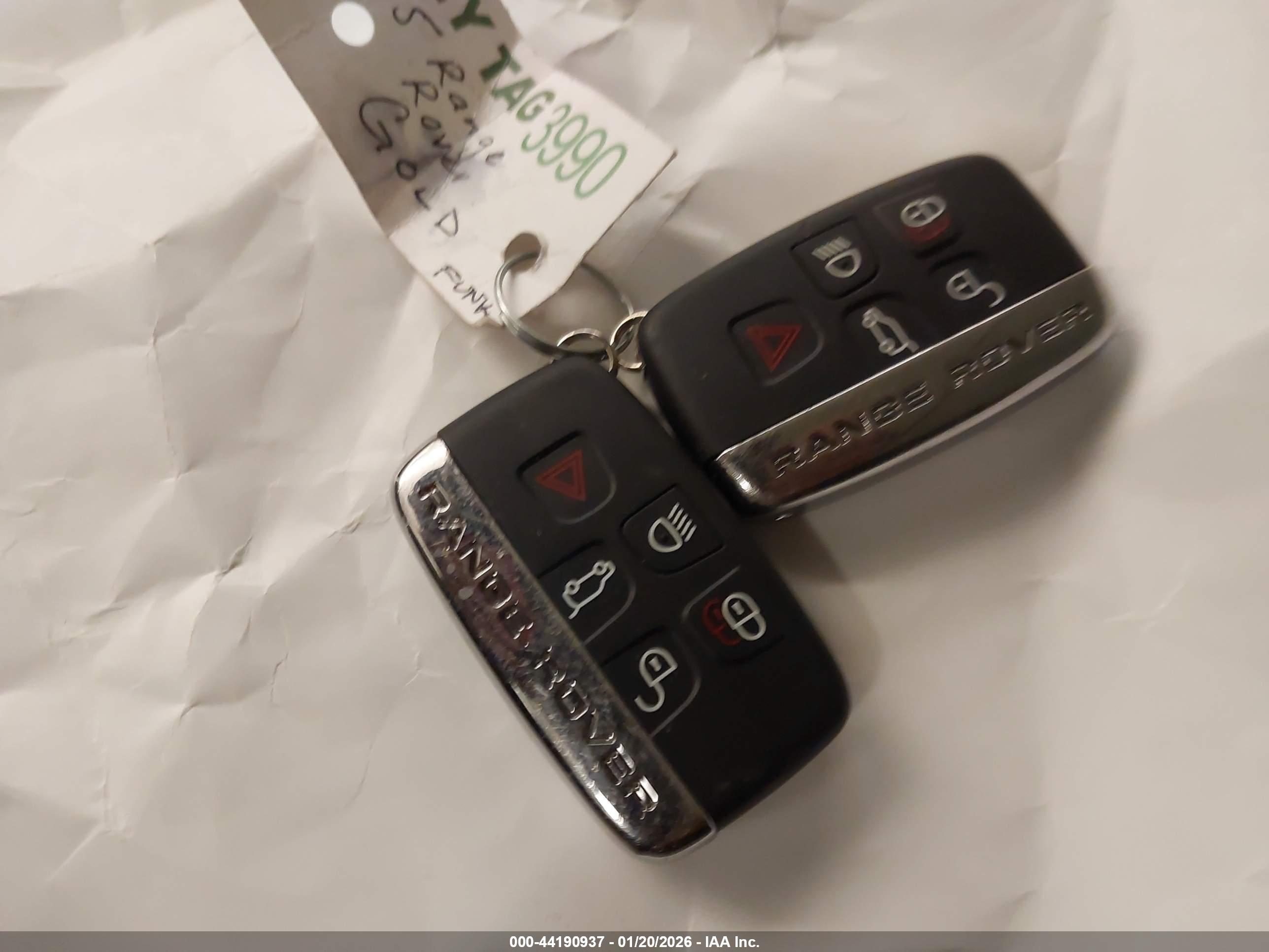 LAND ROVER image 11