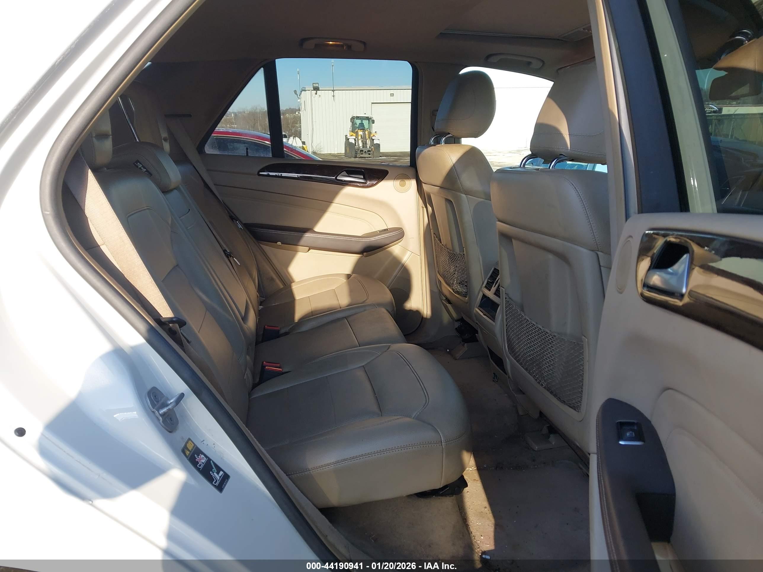 MERCEDES-BENZ ML image 8