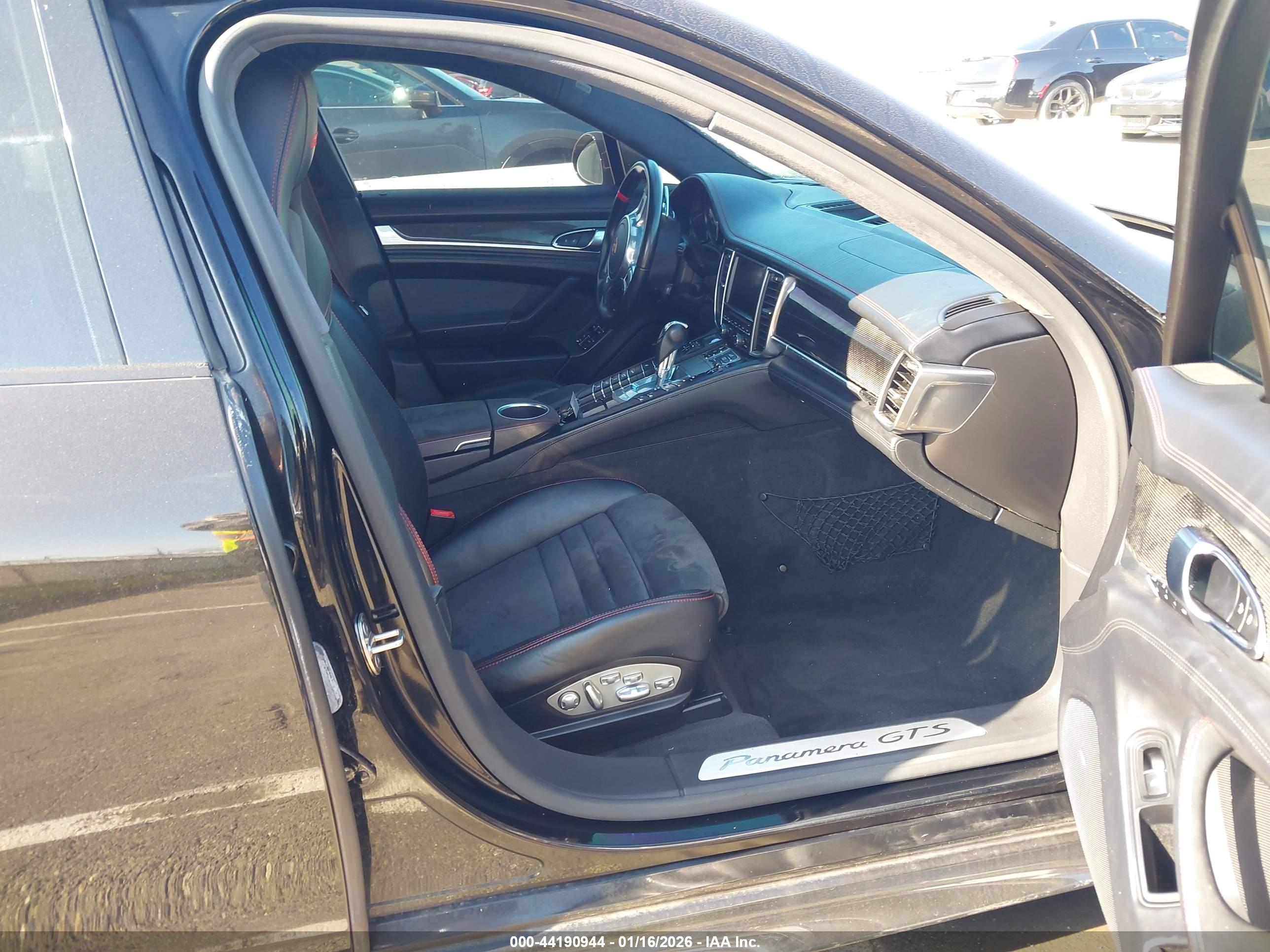 PORSCHE PANAMERA image 5