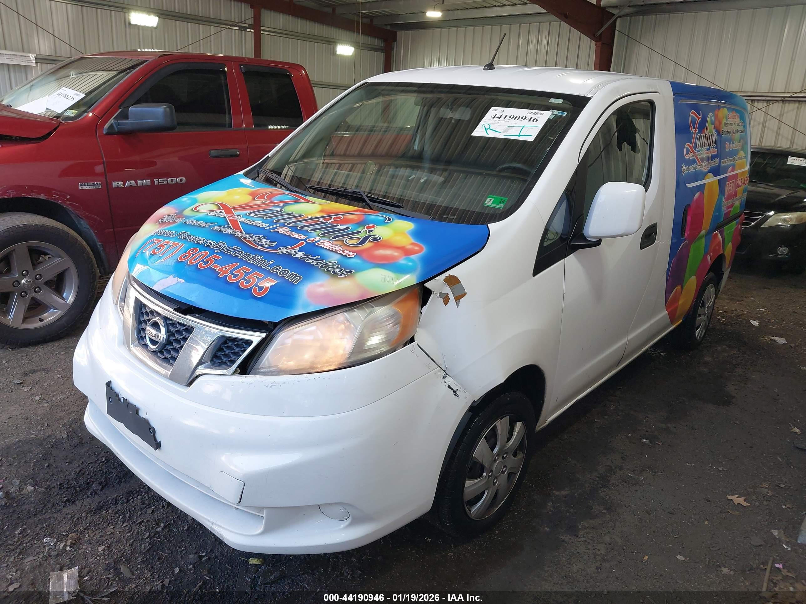 NISSAN NV200 image 2