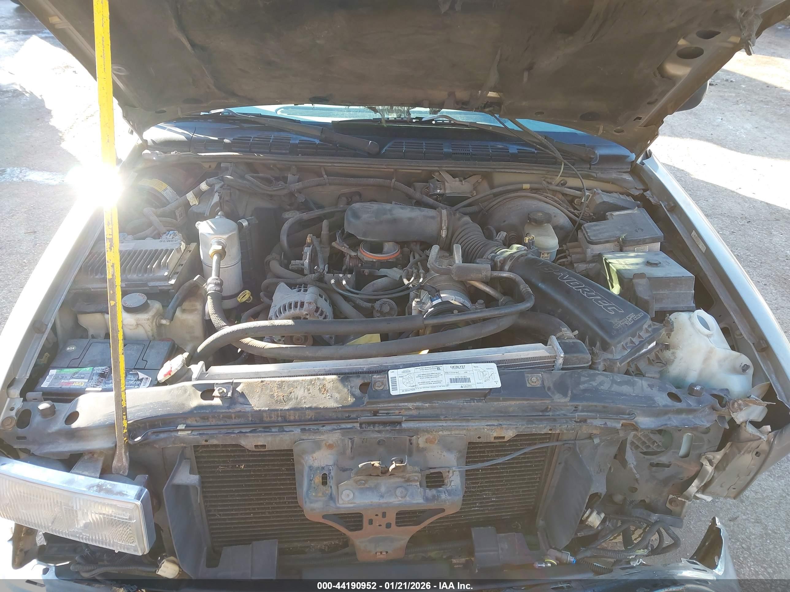 CHEVROLET S-10 image 10