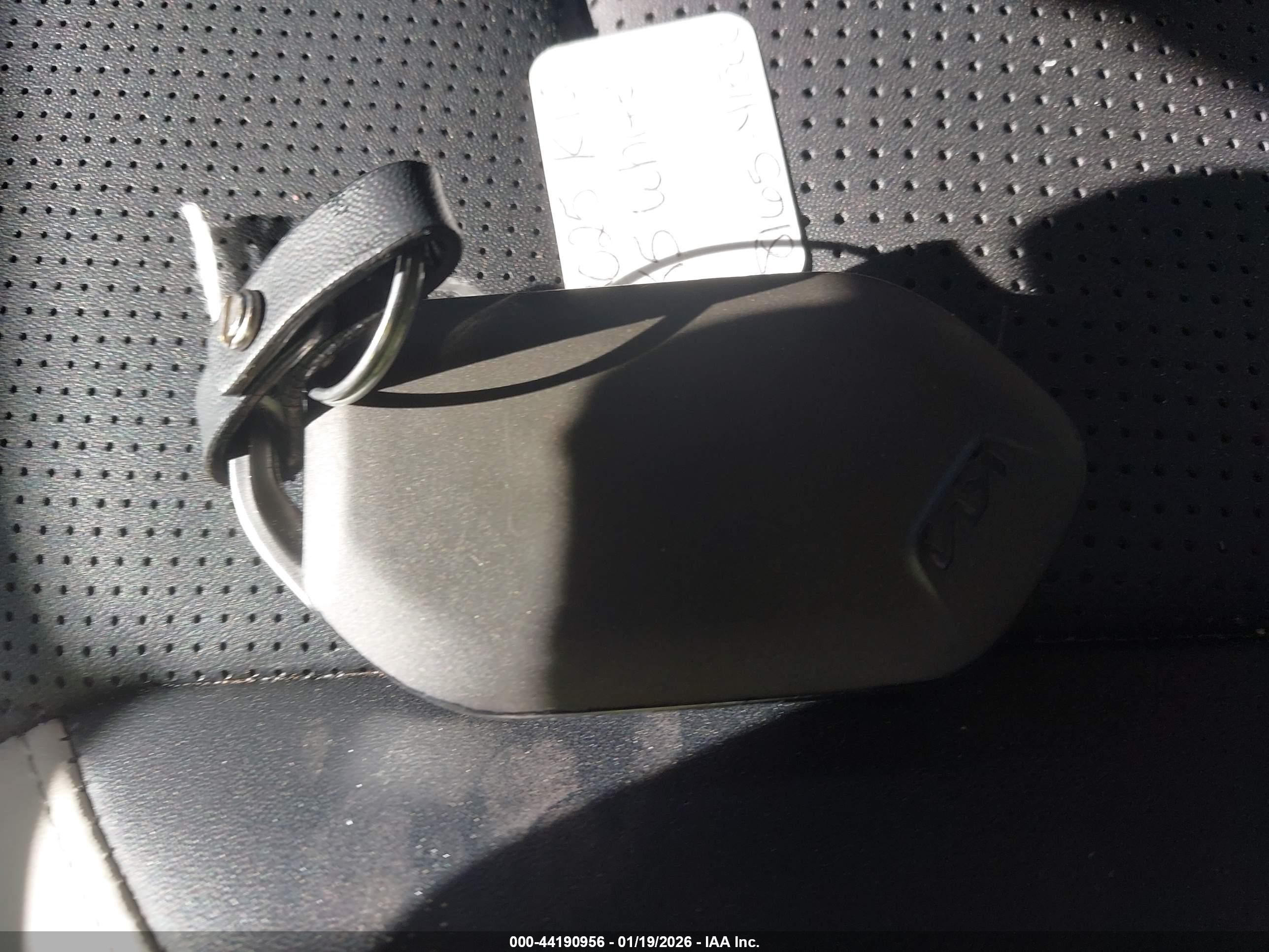 KIA K5 image 11