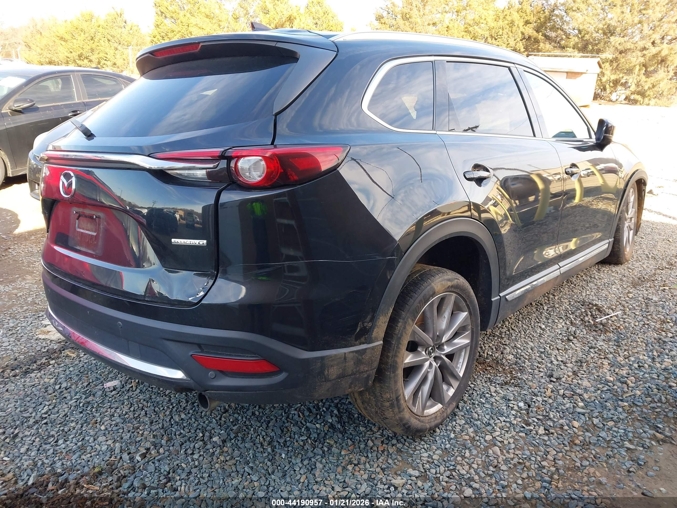 MAZDA CX-9 image 4