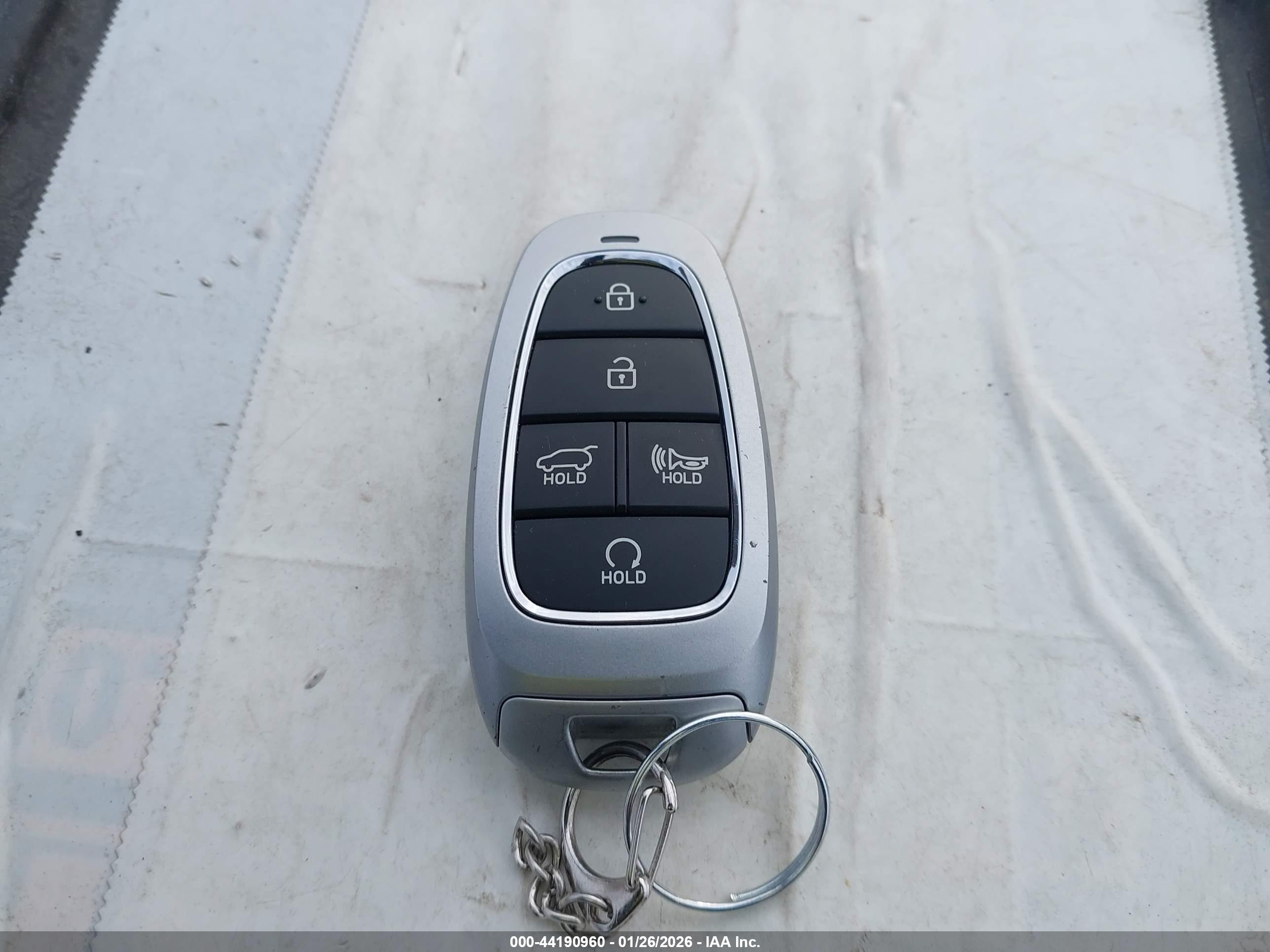HYUNDAI TUCSON image 11