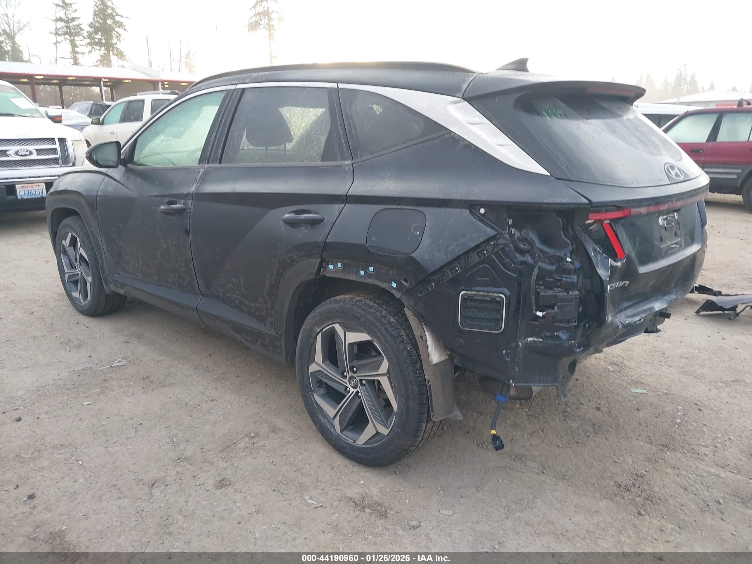 HYUNDAI TUCSON image 3