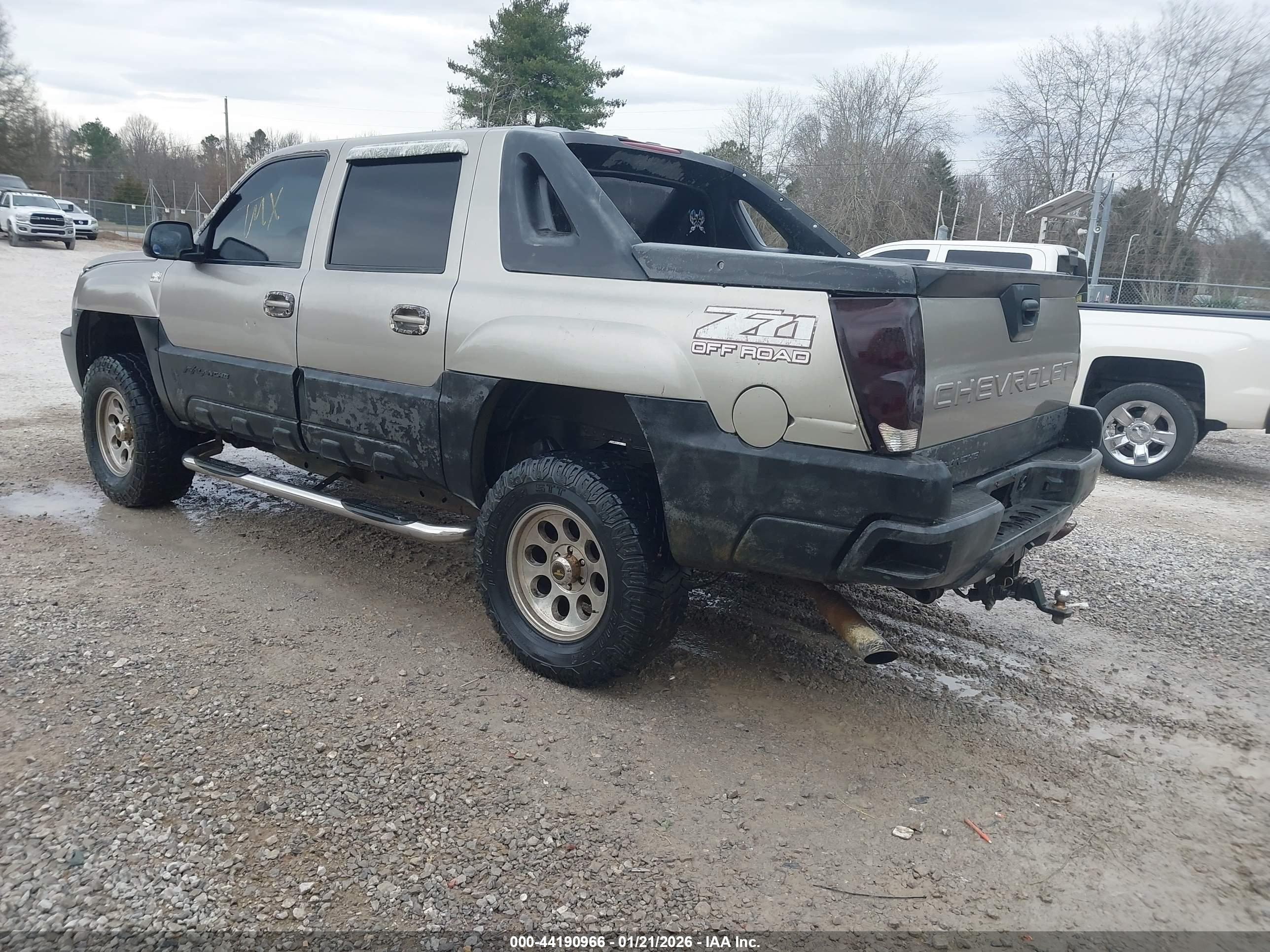CHEVROLET AVALANCHE image 3