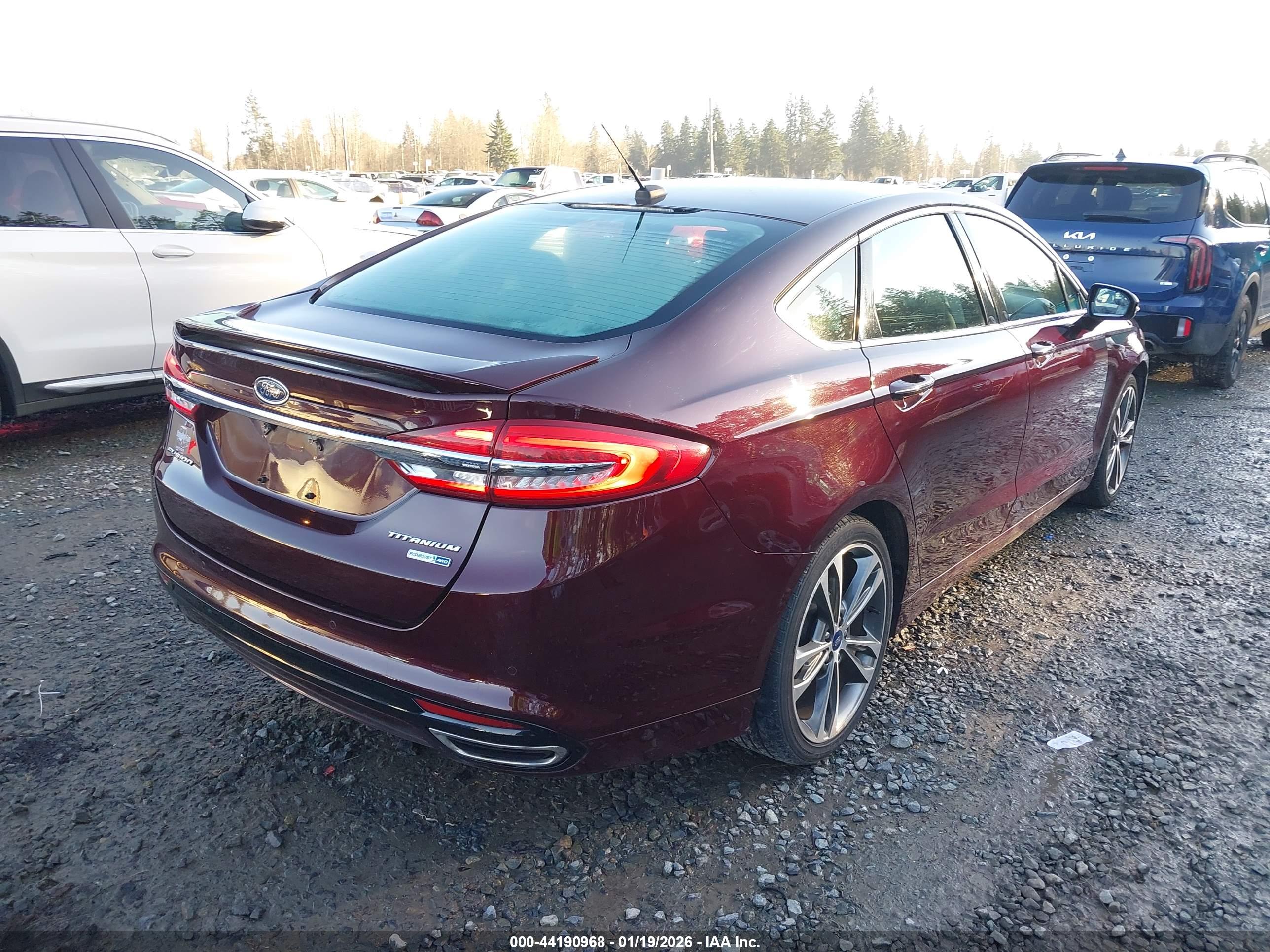 FORD FUSION image 4