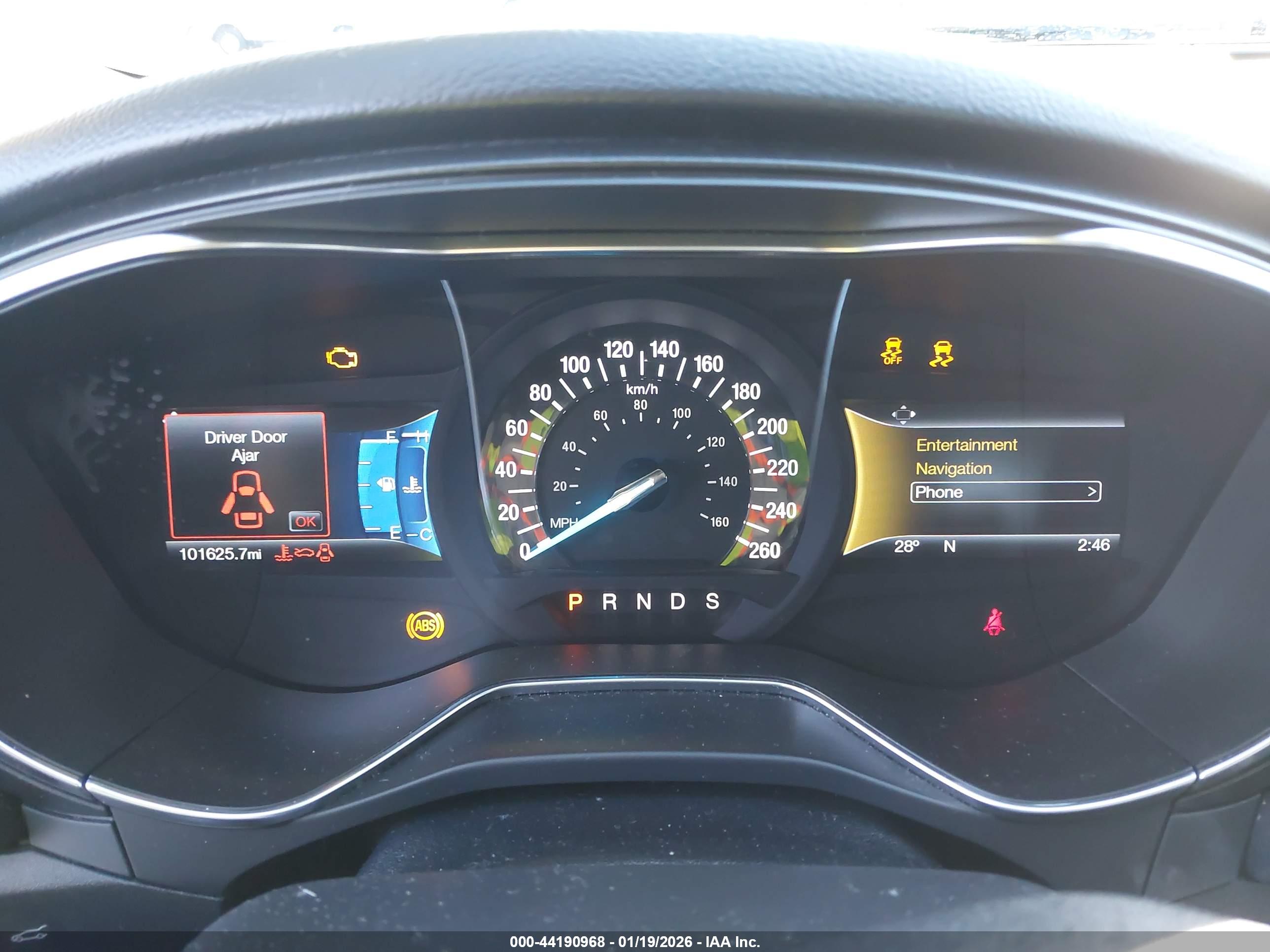 FORD FUSION image 7