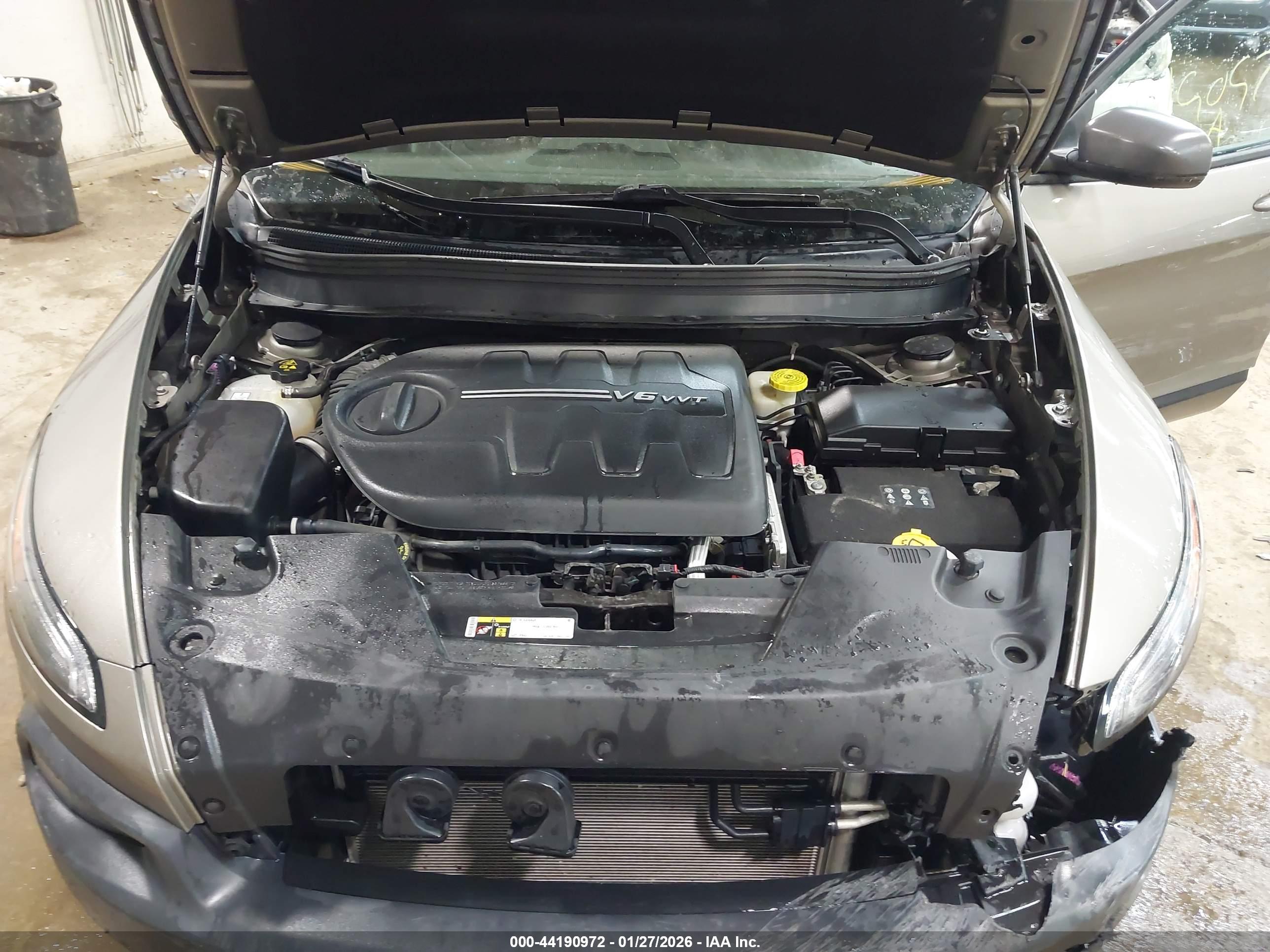 JEEP CHEROKEE image 10