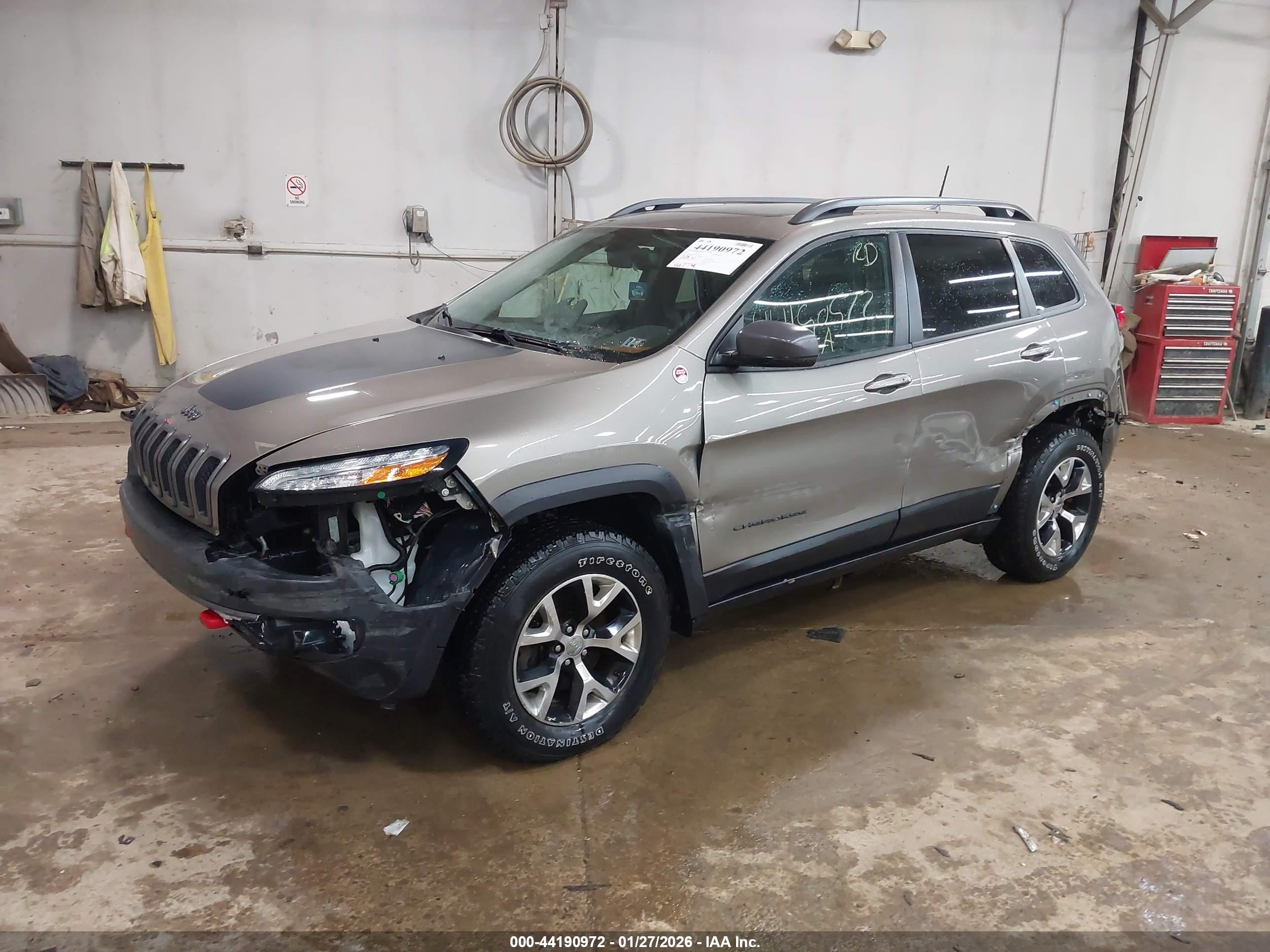 JEEP CHEROKEE image 2