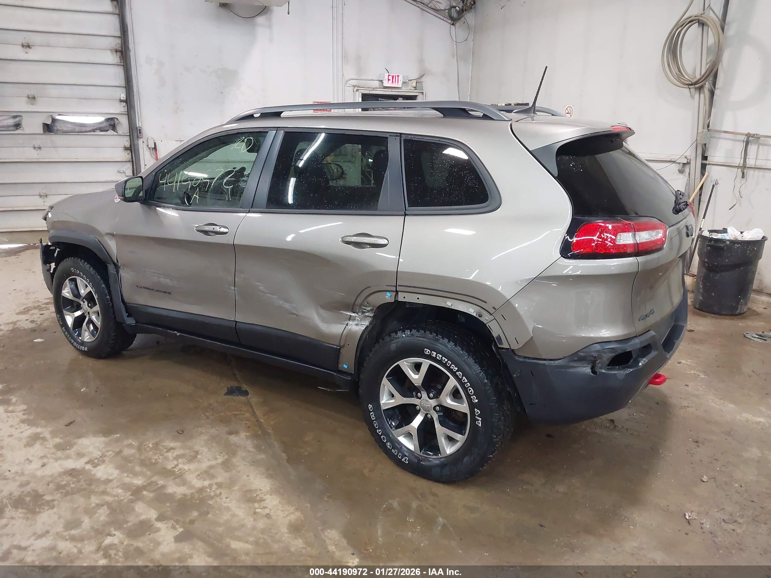 JEEP CHEROKEE image 3