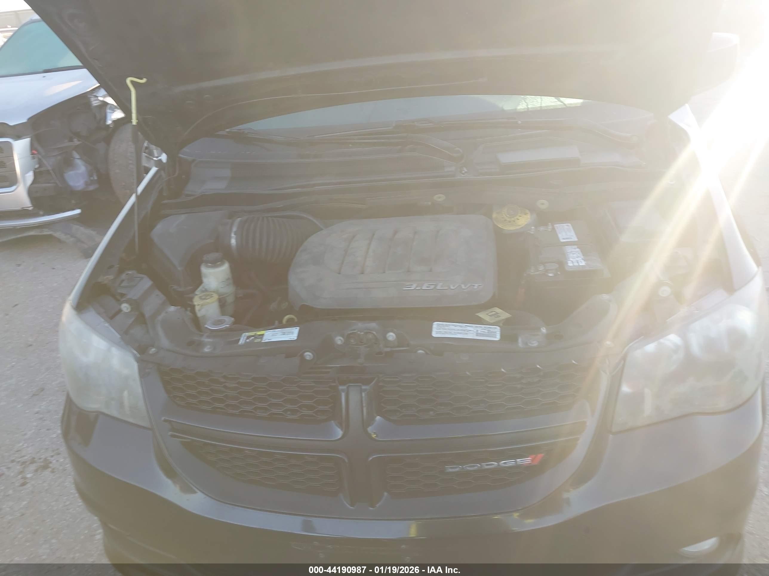 DODGE GRAND image 10