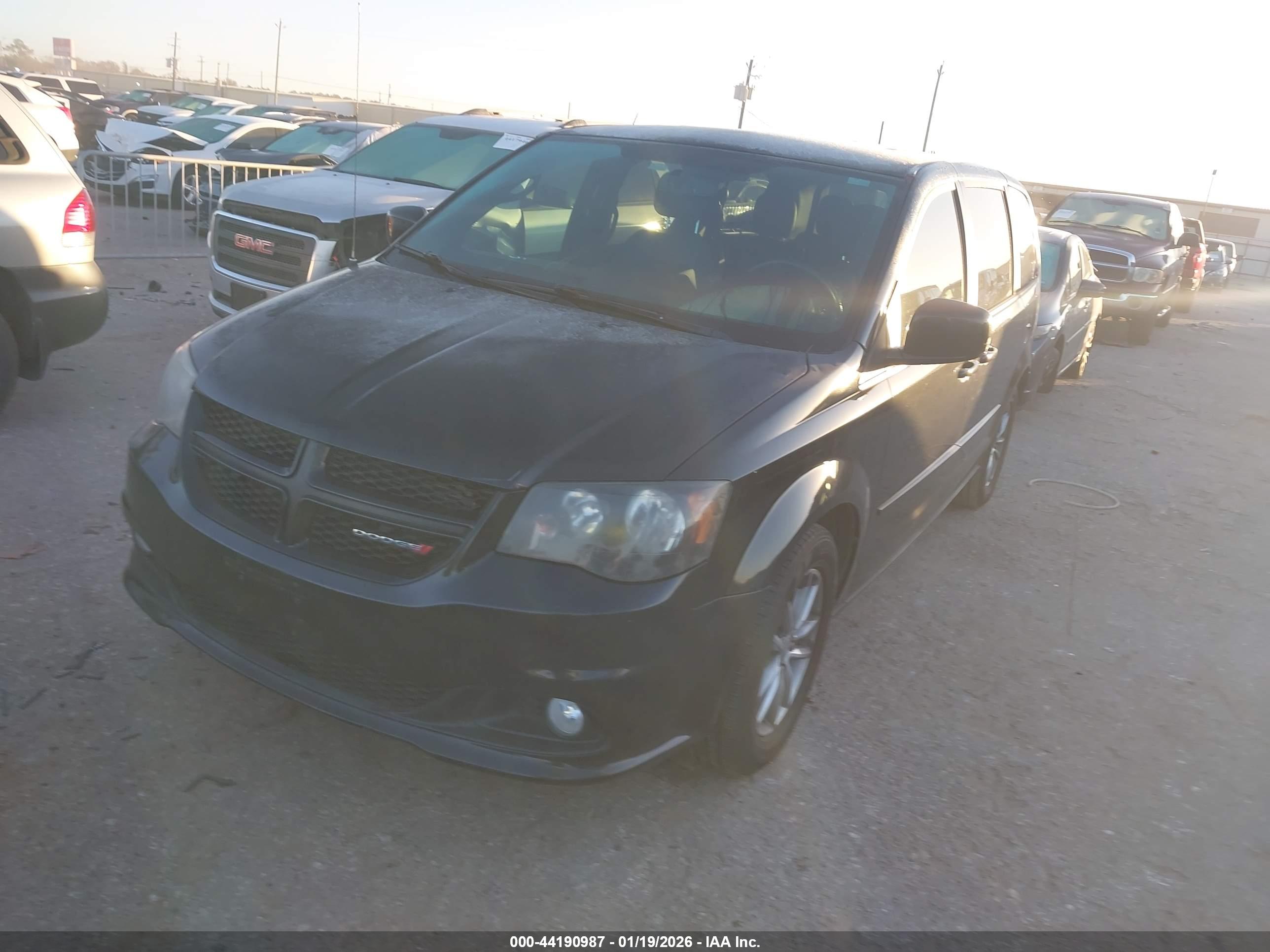 DODGE GRAND image 2