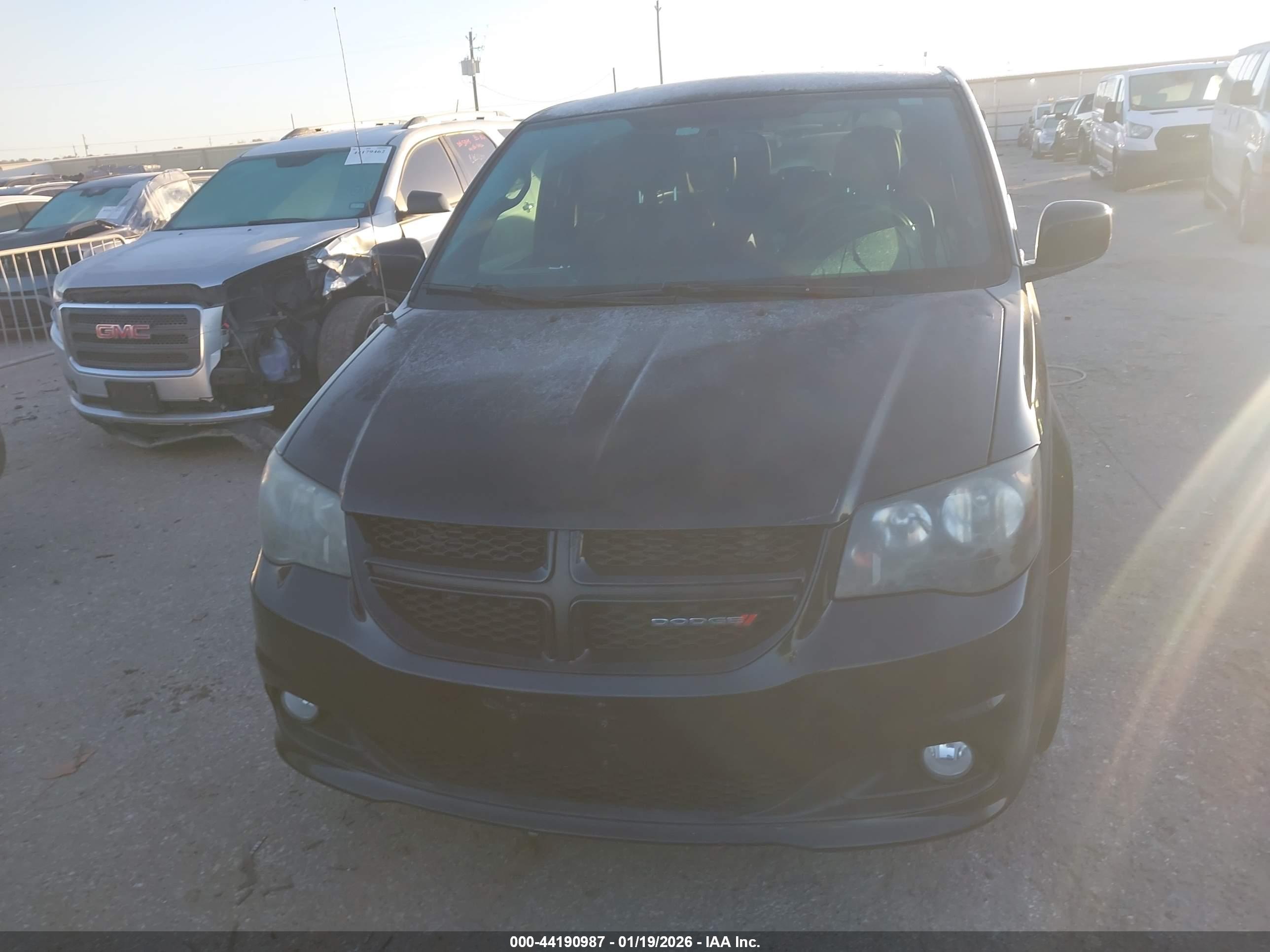 DODGE GRAND image 6