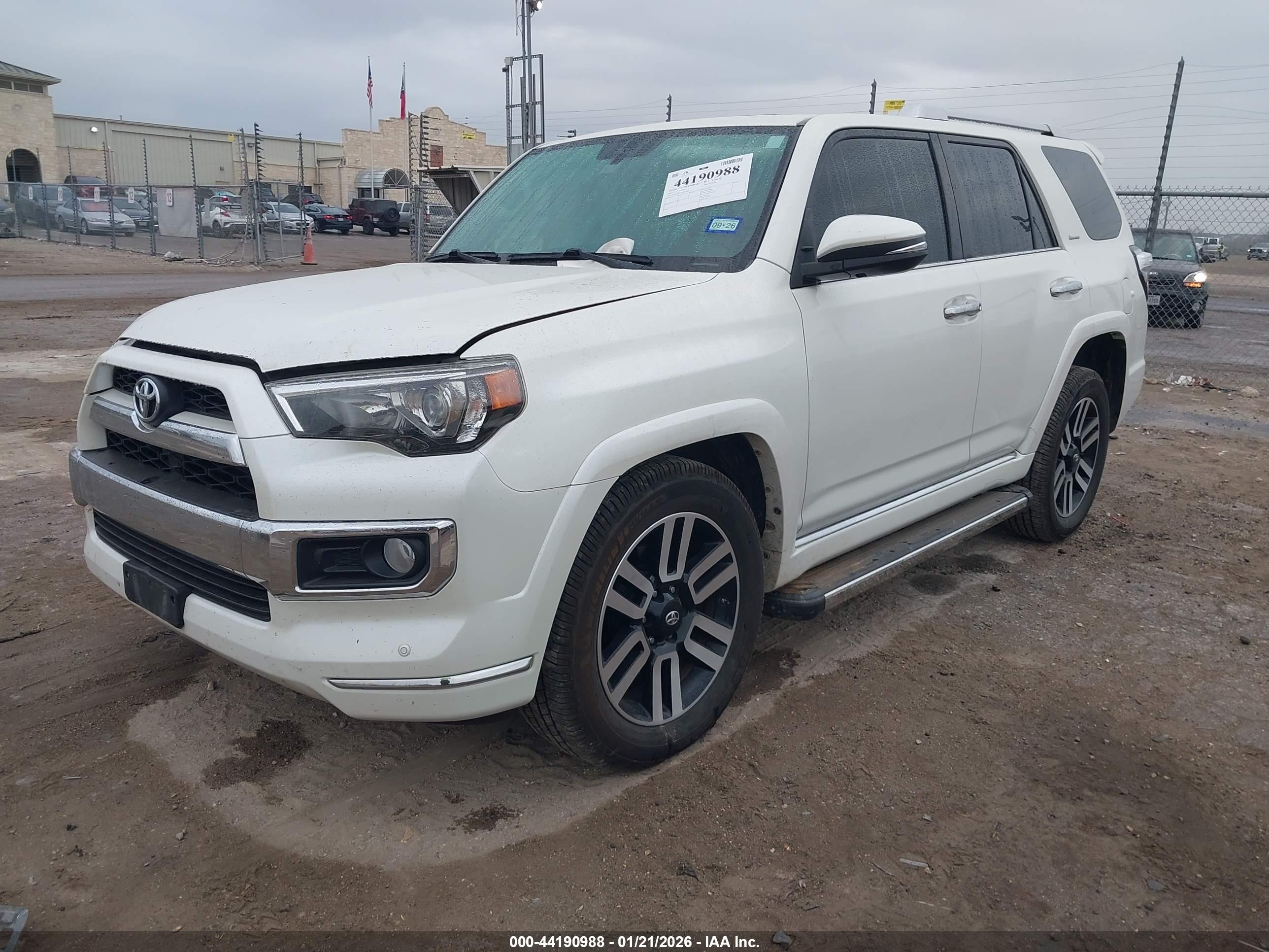 TOYOTA 4RUNNER image 2