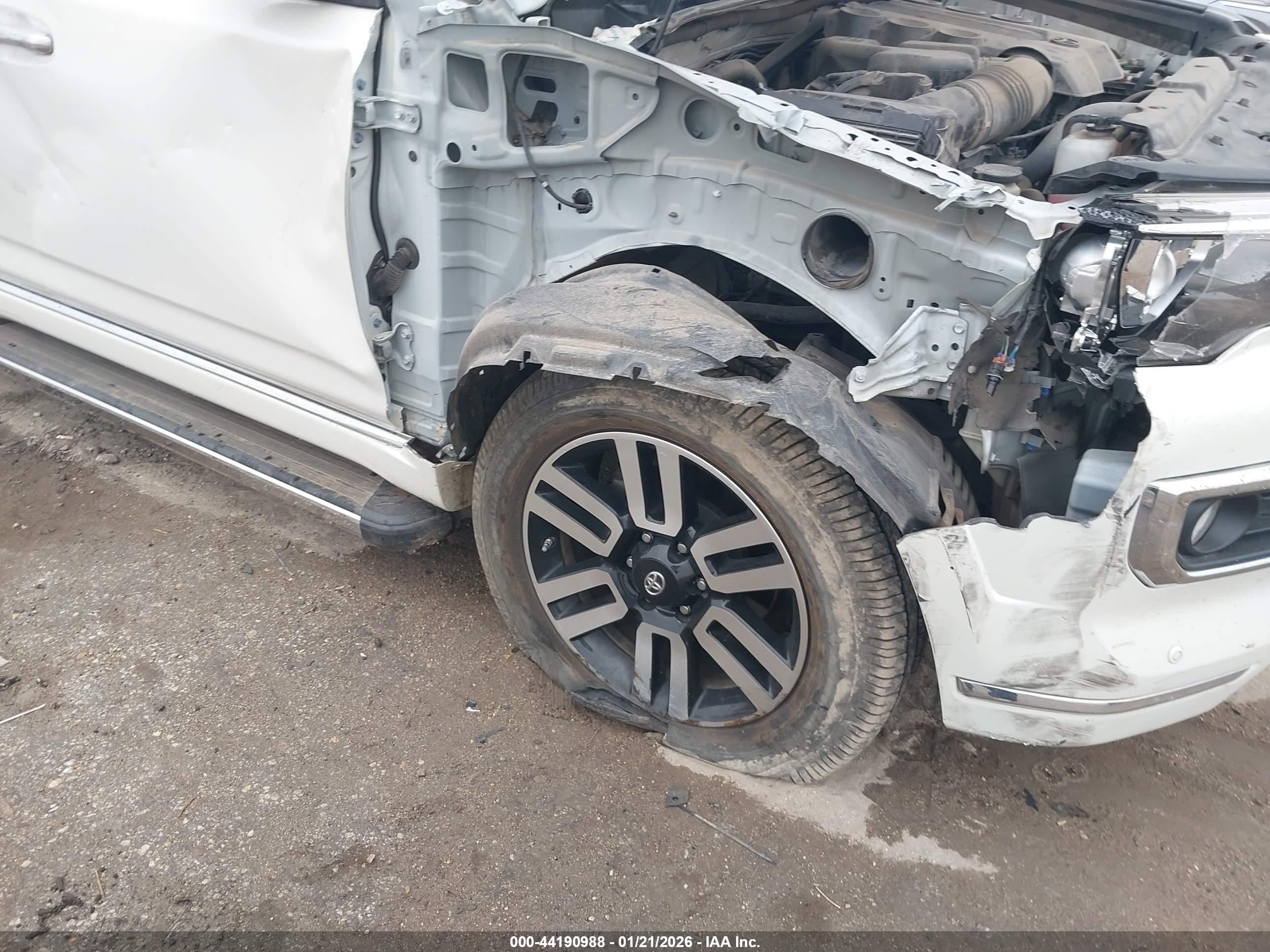 TOYOTA 4RUNNER image 6