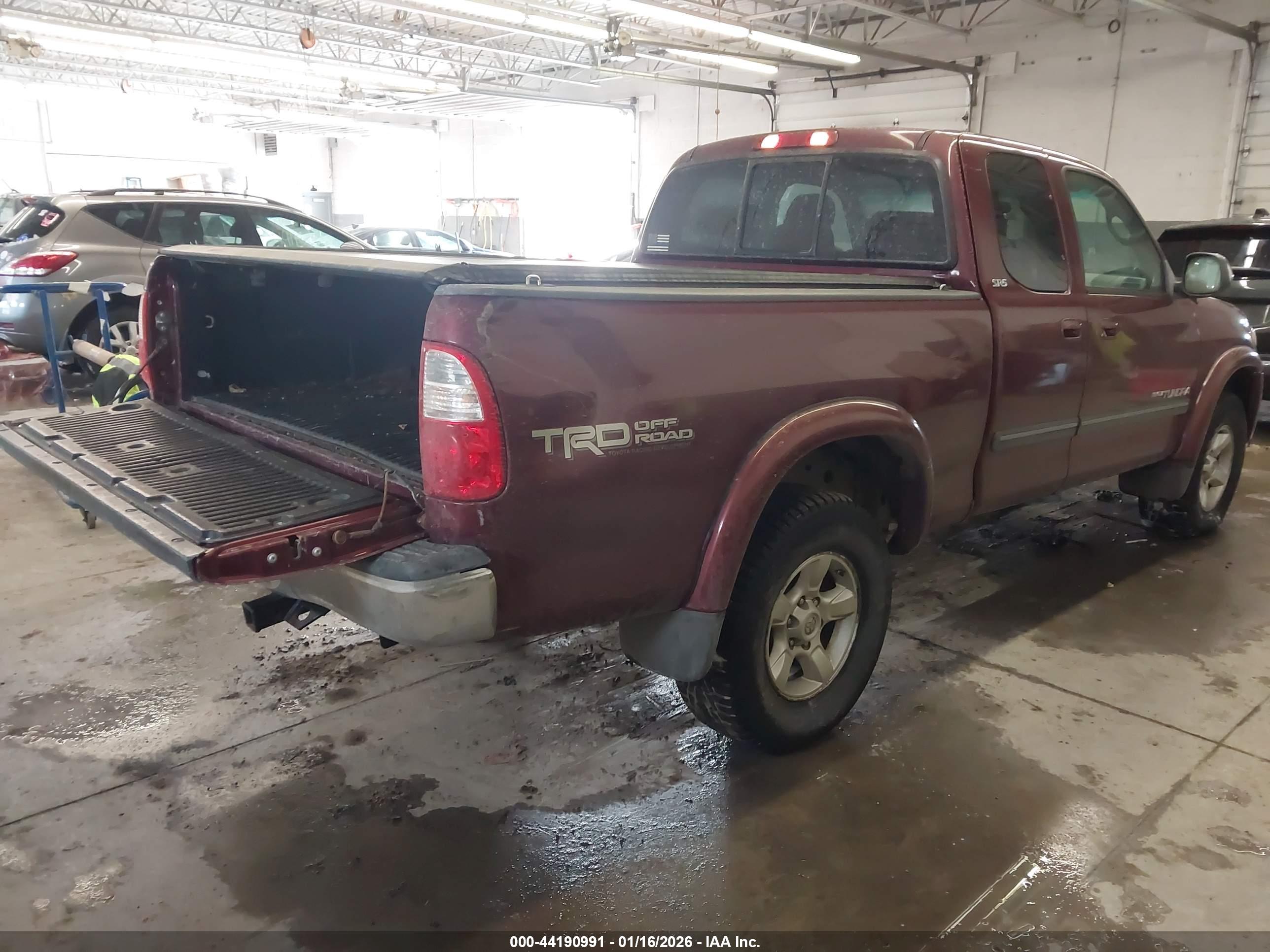 TOYOTA TUNDRA image 4