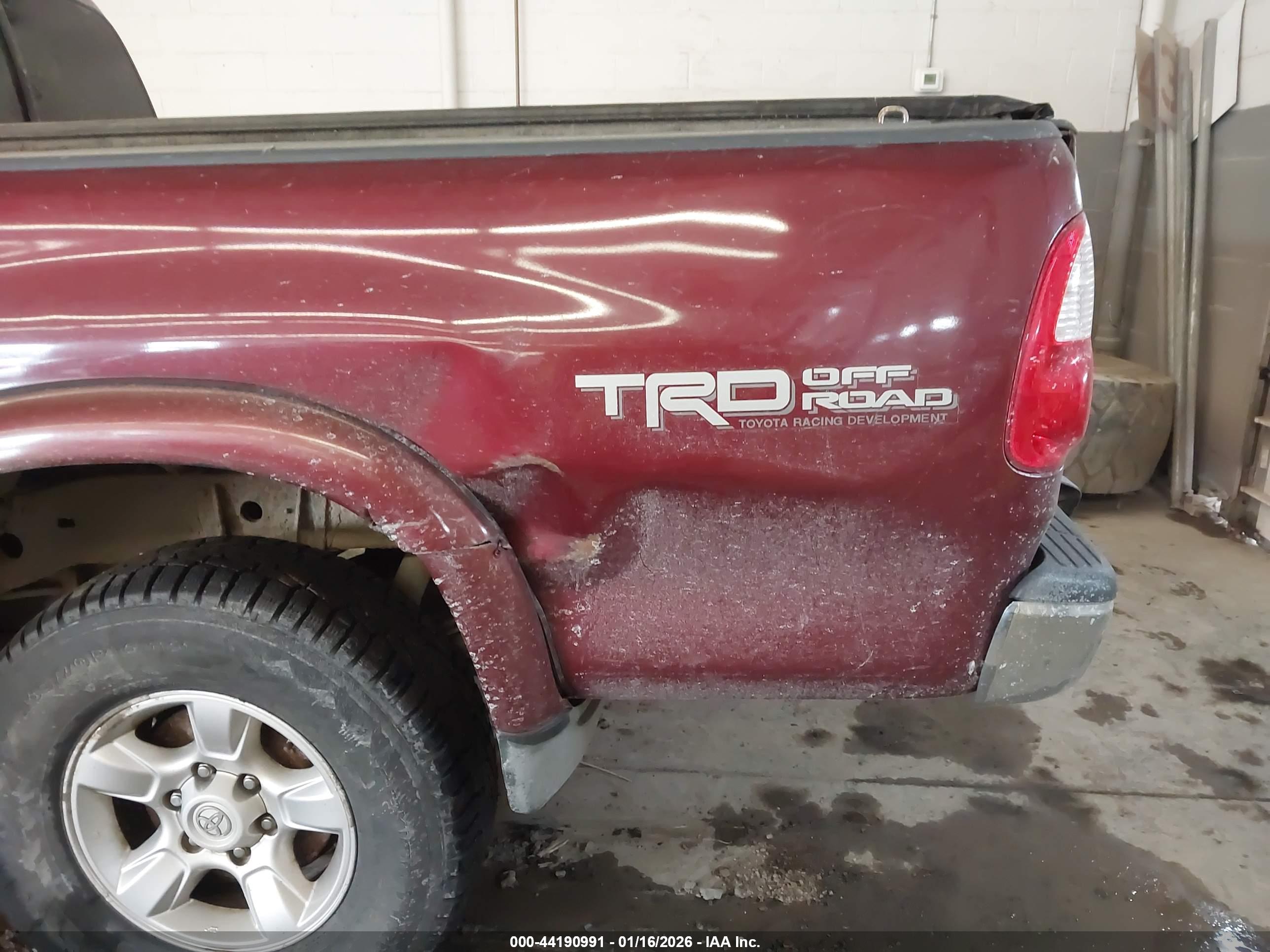 TOYOTA TUNDRA image 6