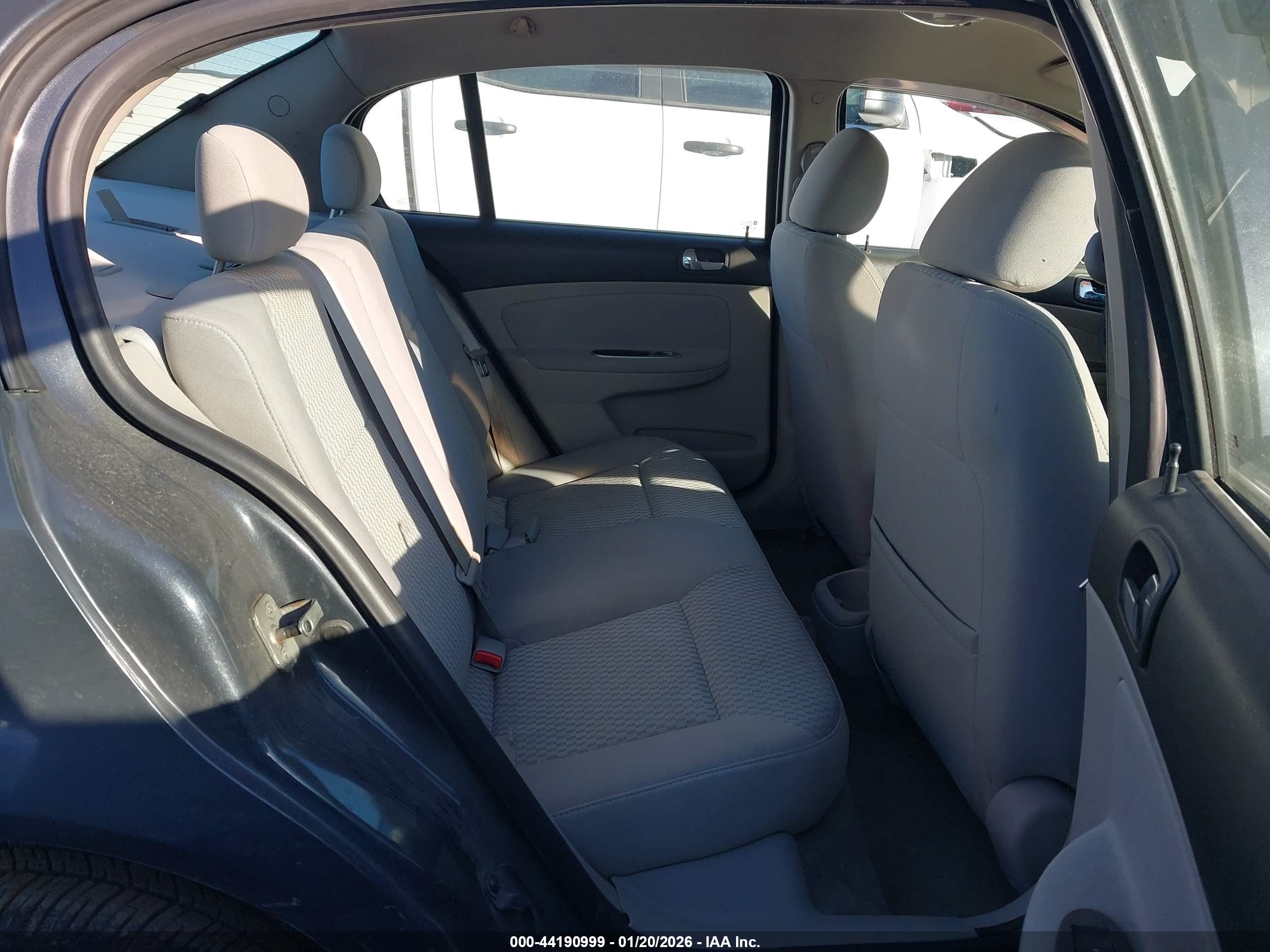 CHEVROLET COBALT image 8
