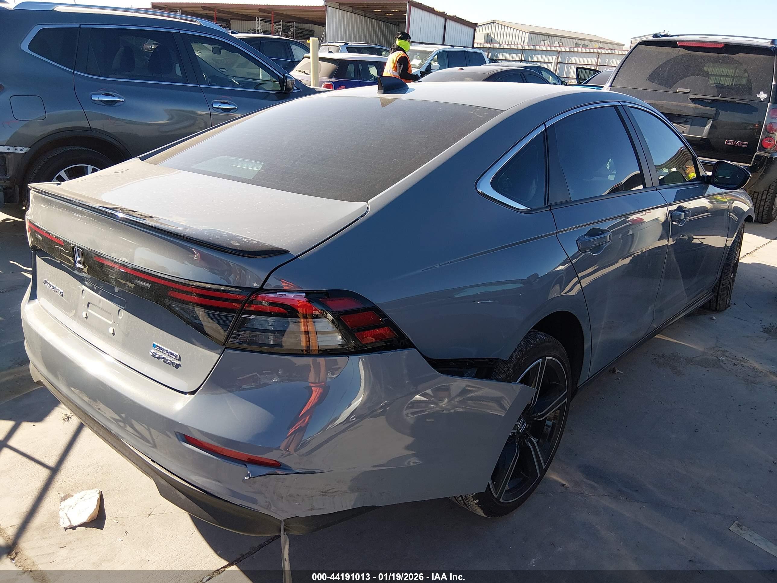 HONDA ACCORD image 4