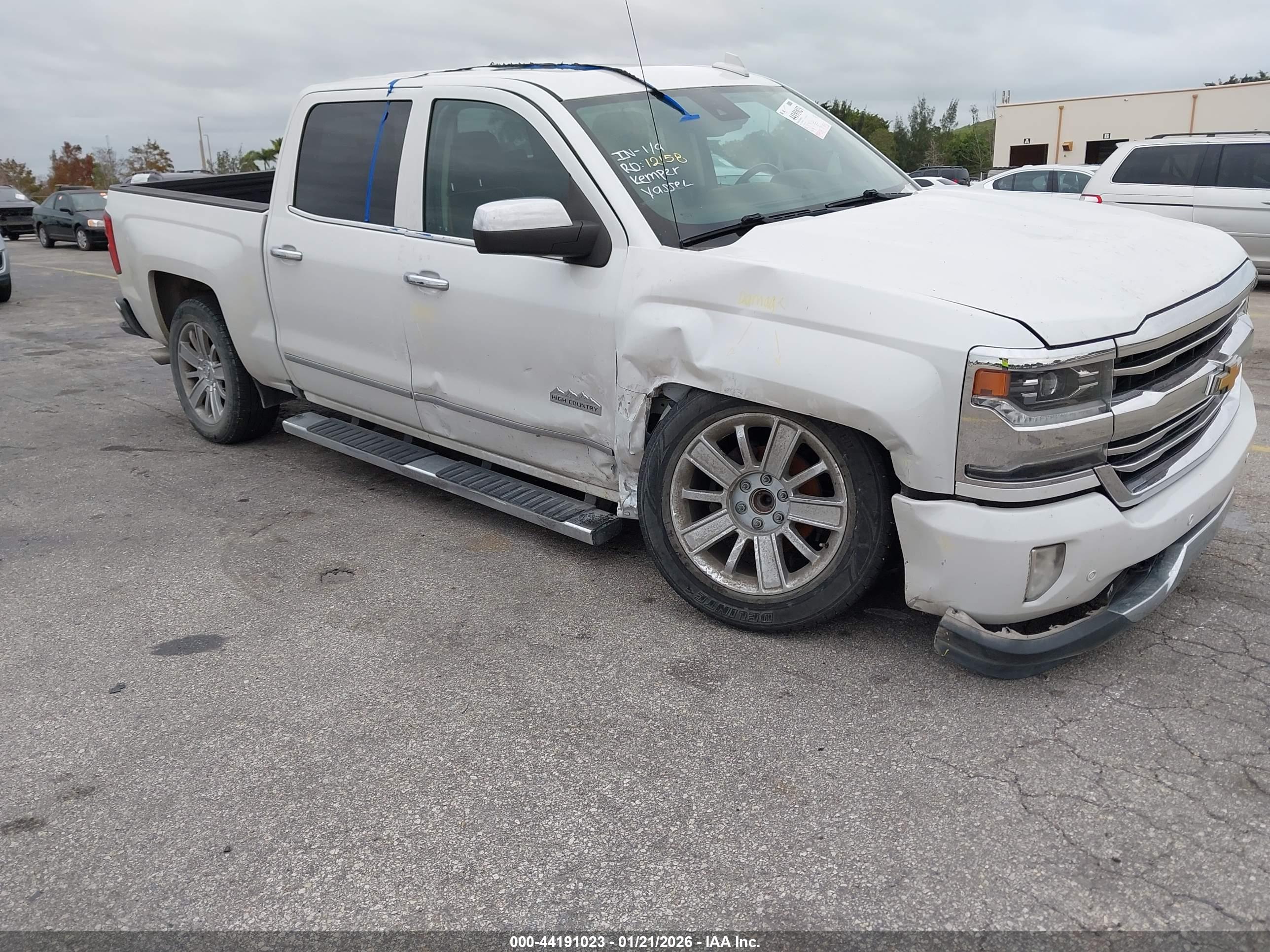 CHEVROLET SILVERADO image 6