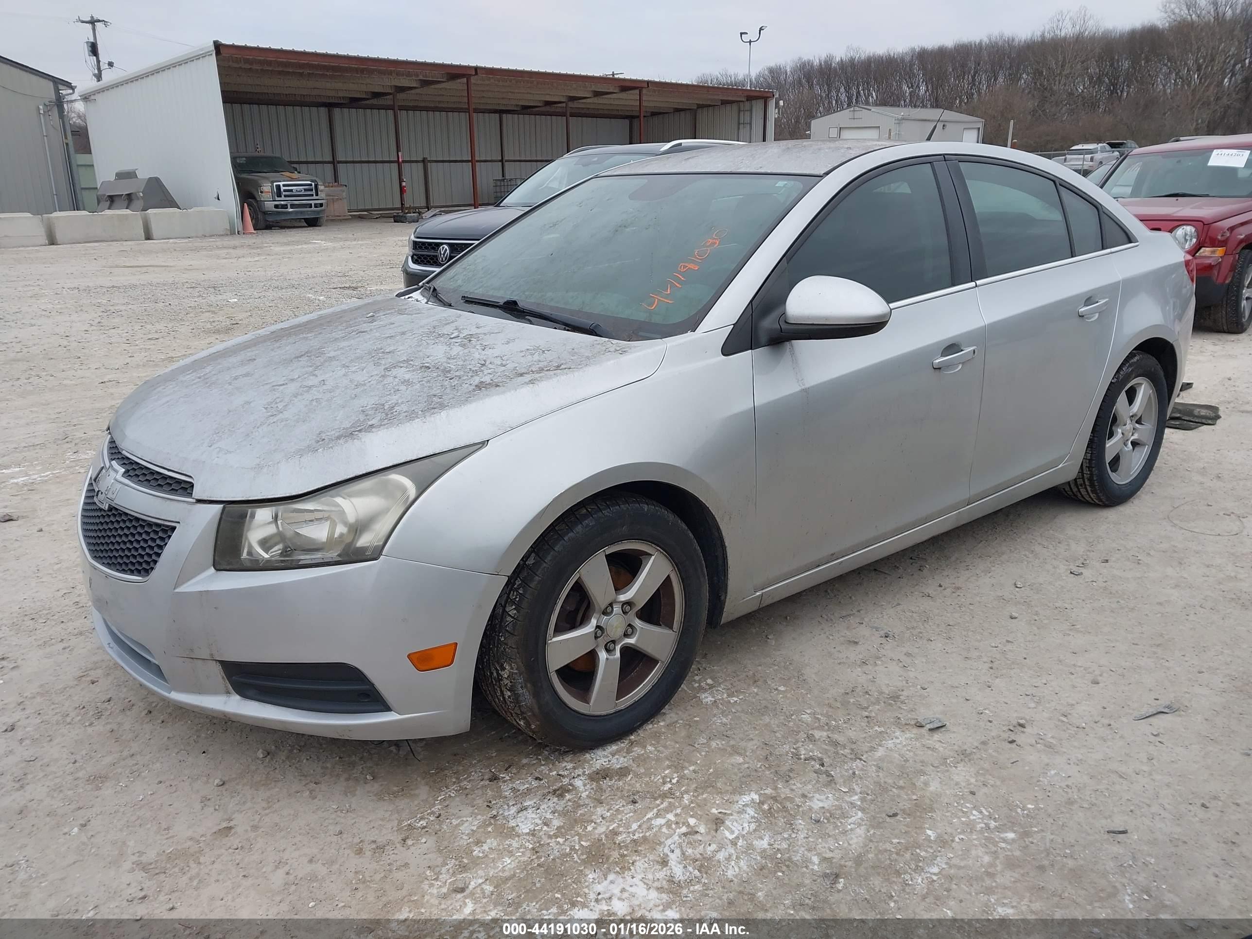 CHEVROLET CRUZE image 2